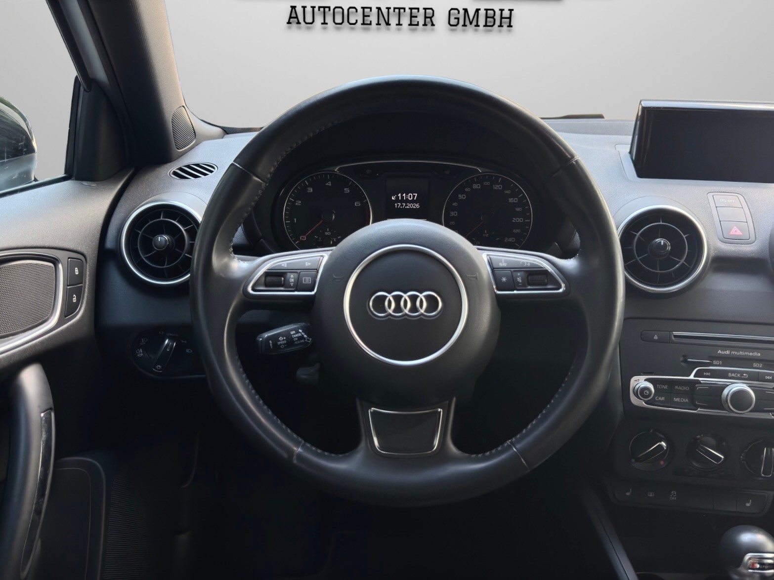 AUDI A1 Sportback 1.0 TFSI S-tronic-image-9