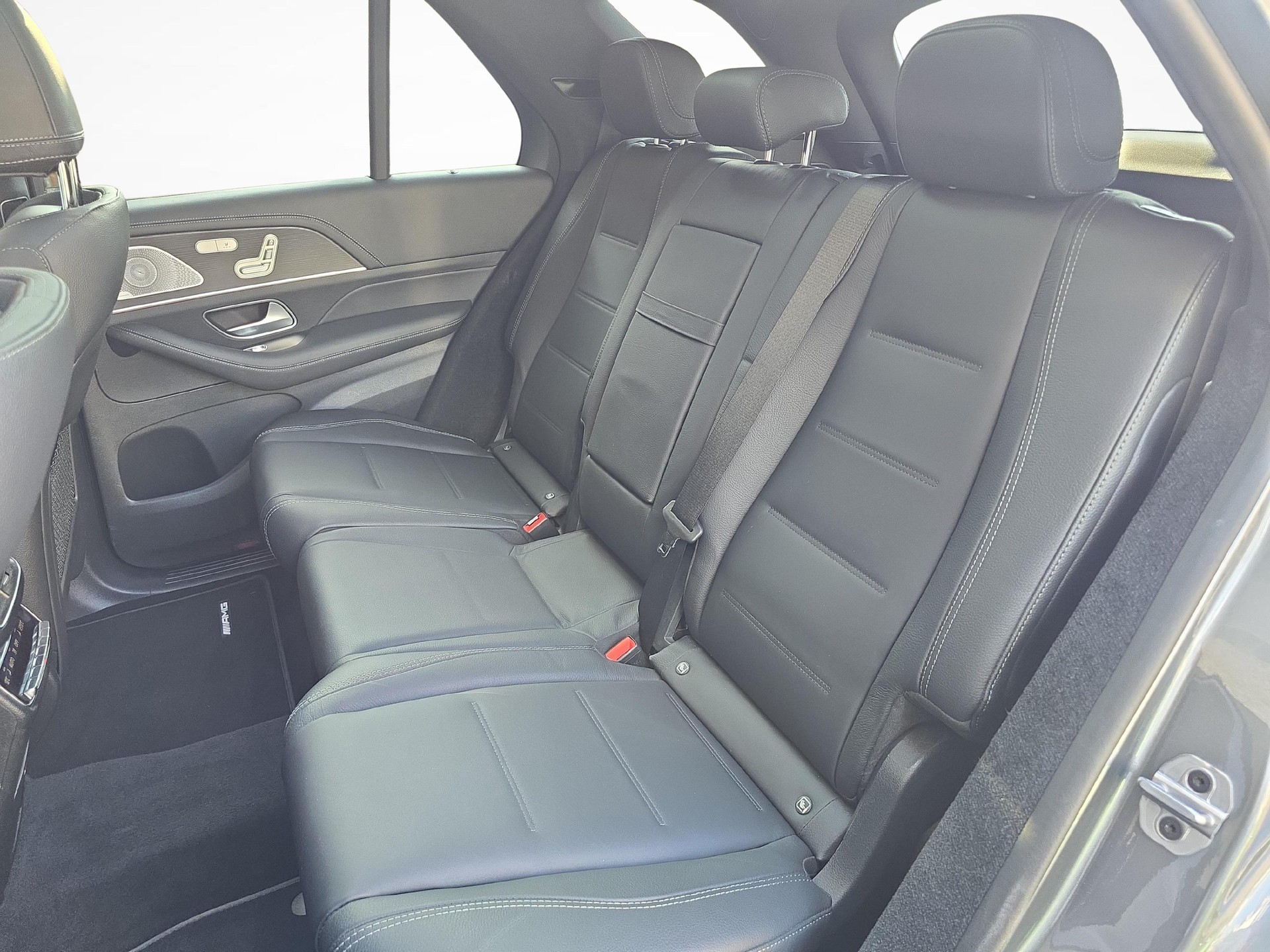 MERCEDES-BENZ GLE 400 d AMG Line 4matic-image-10