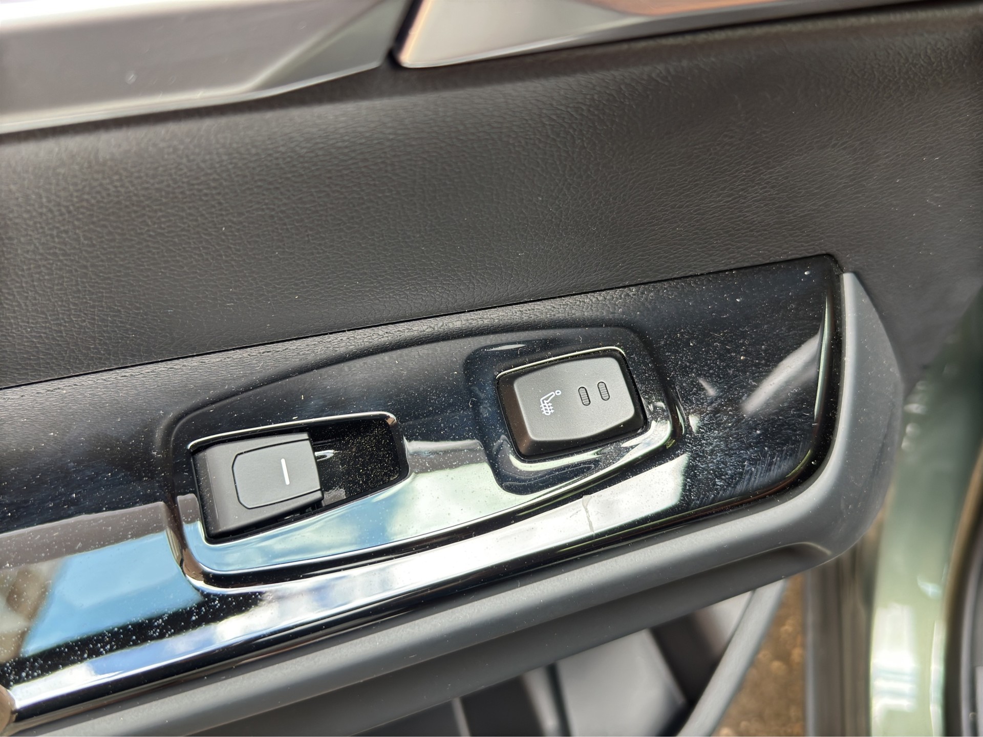 KGM-SsangYong Musso 80,6 kWh Platinum 4WD Mit Höherlegung 50mm-image-21