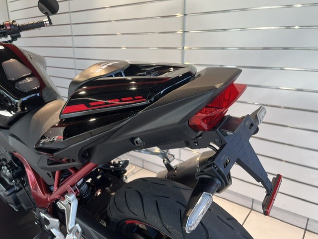 HONDA CB 750 Hornet (35kW)-image-1
