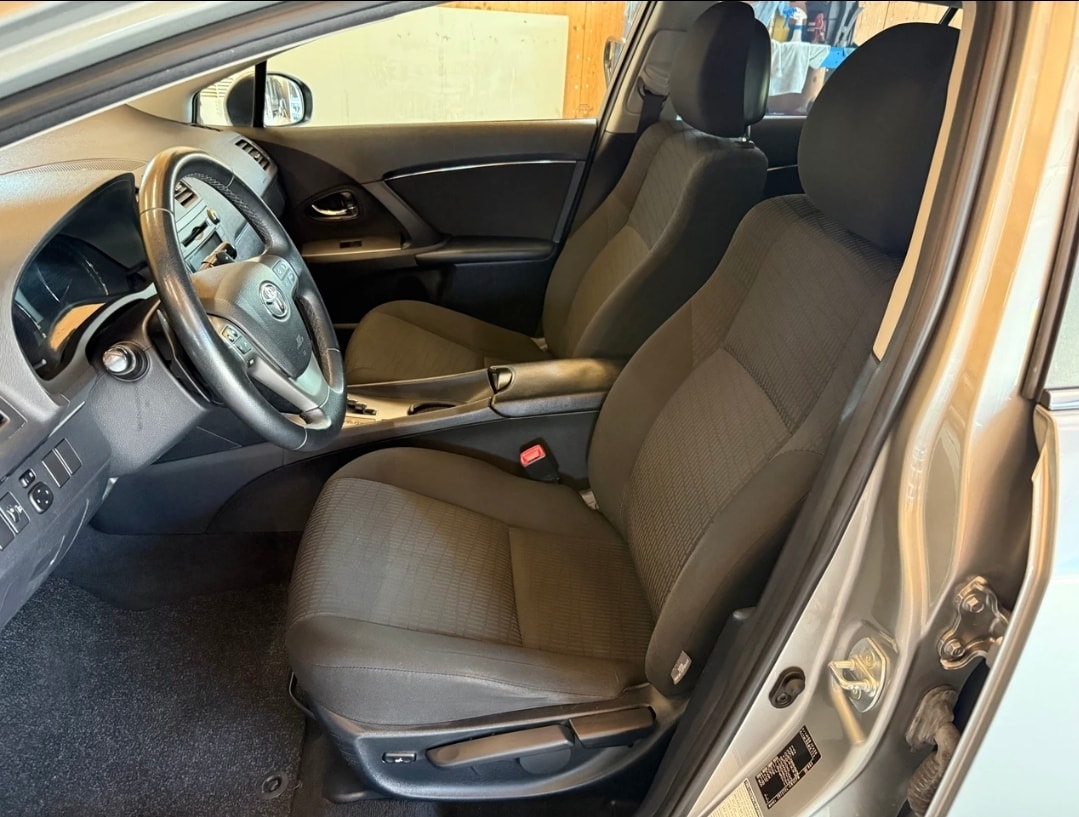 TOYOTA Avensis SW 2.0 Linea Luna Multidrive-image-6