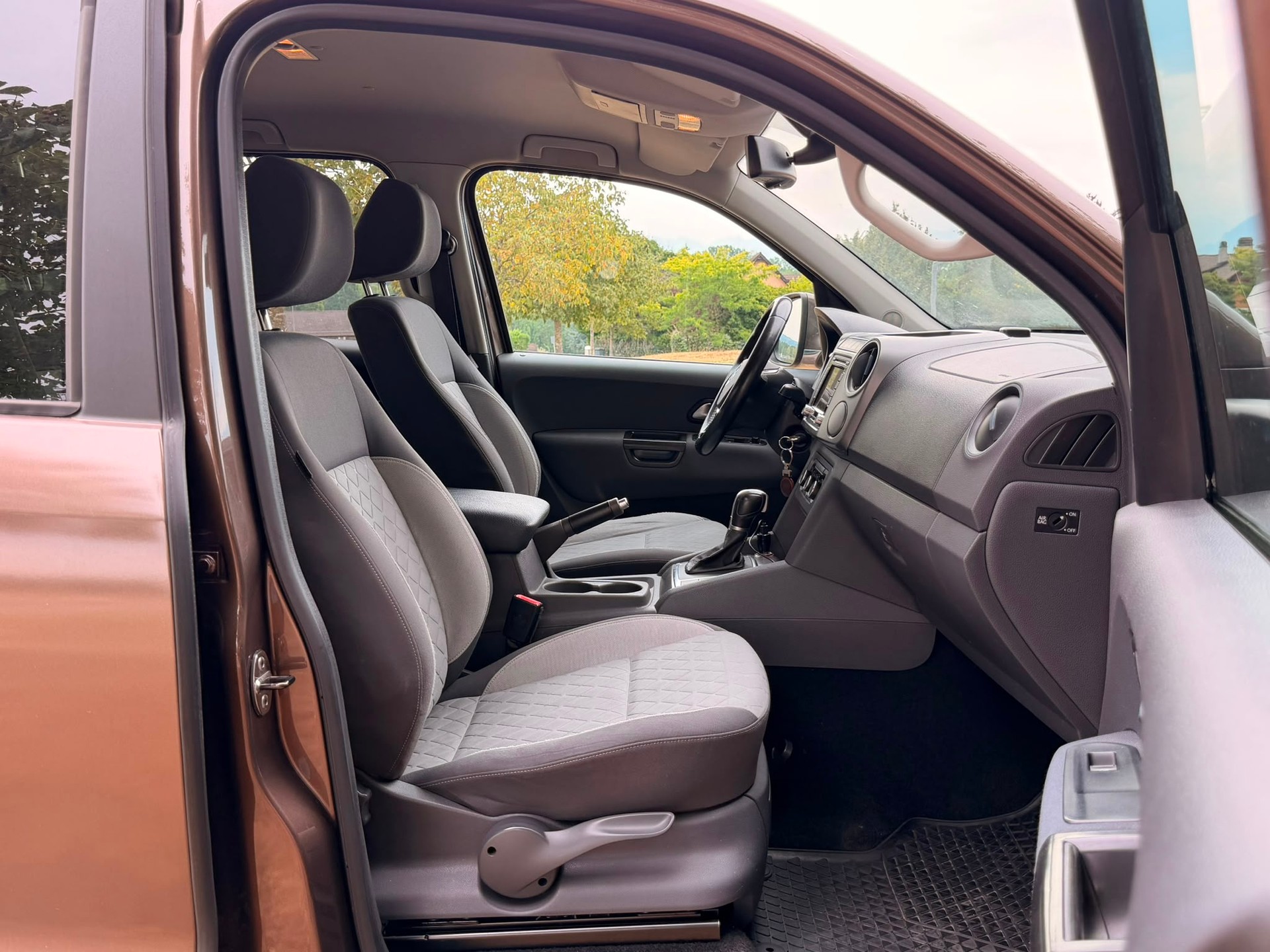 VW Amarok 2.0BiTDI Atacama 4Motion permanent A-image-11