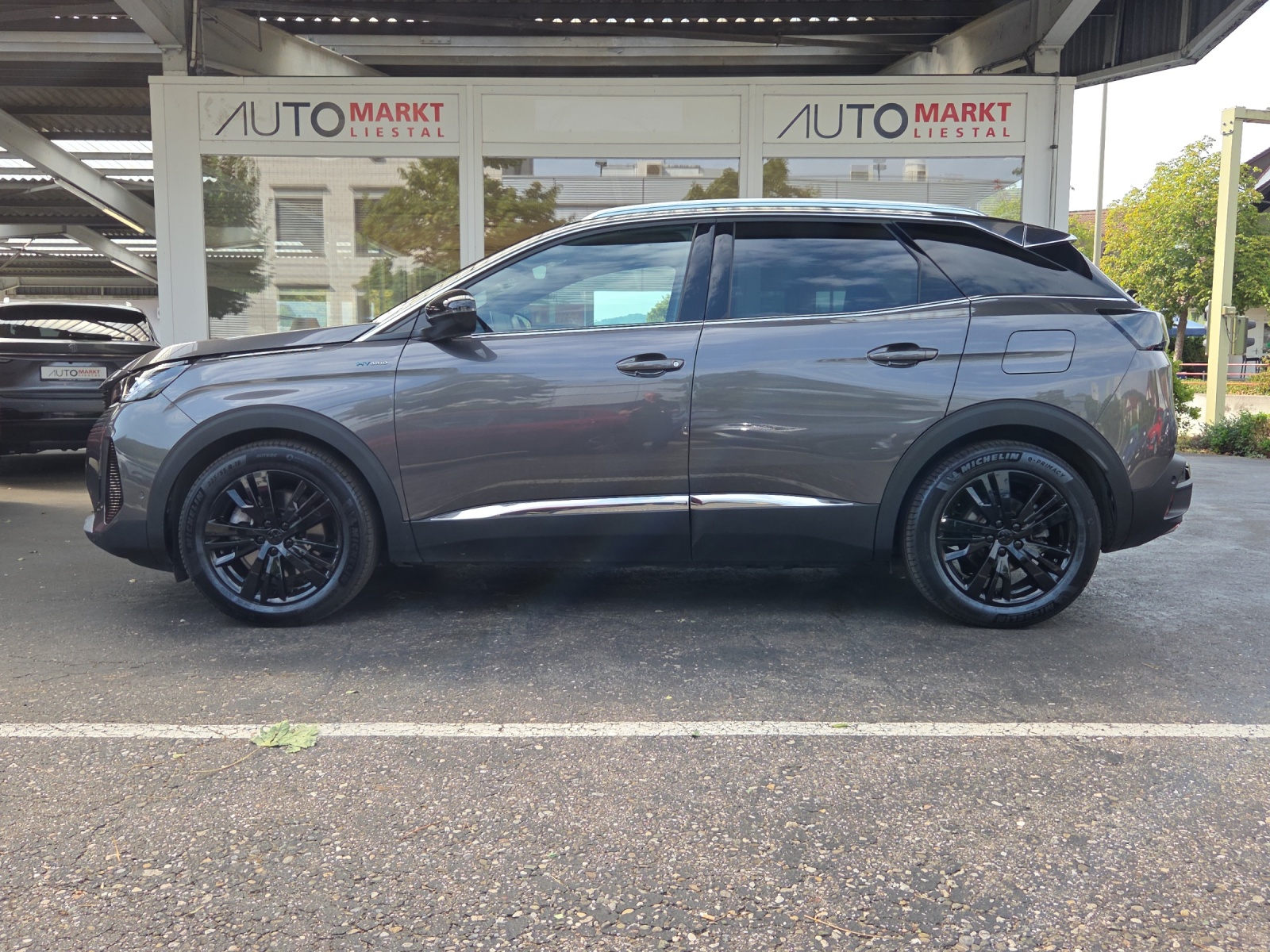 PEUGEOT 3008 225e Hybrid2 GT EAT8-showroom-element-1
