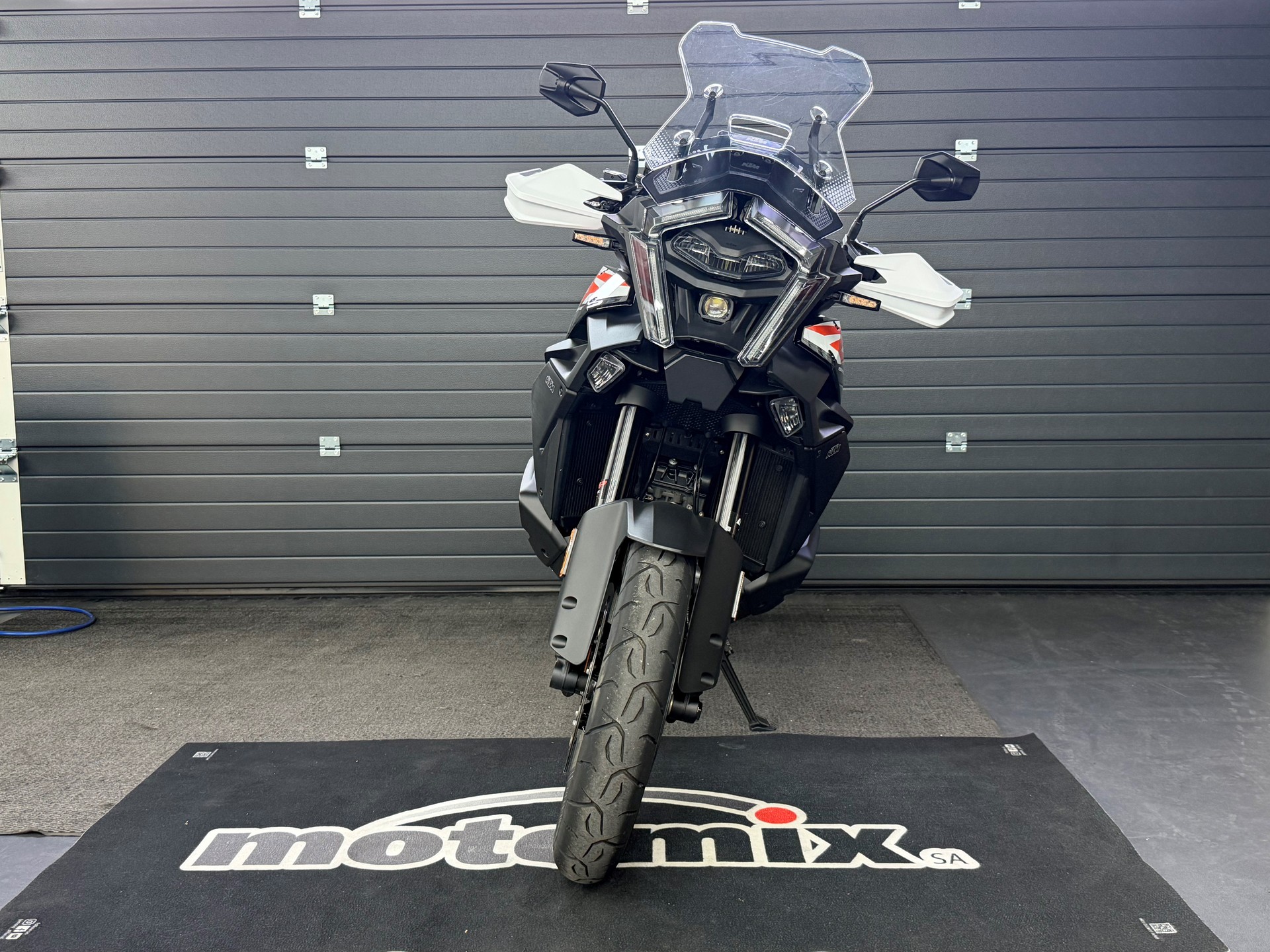 KTM 1390 Super Adventure S EVO-image-1