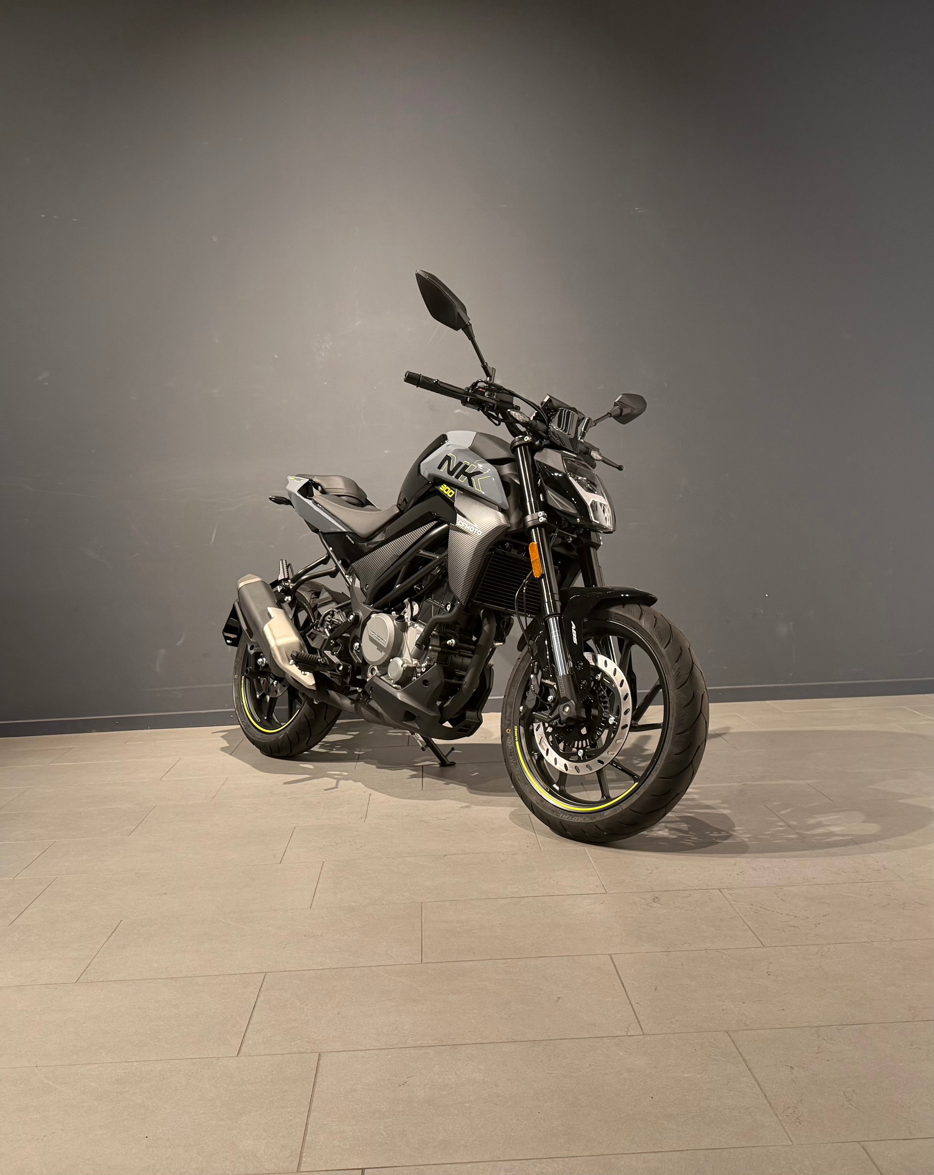 CF MOTO 300NK-image-1