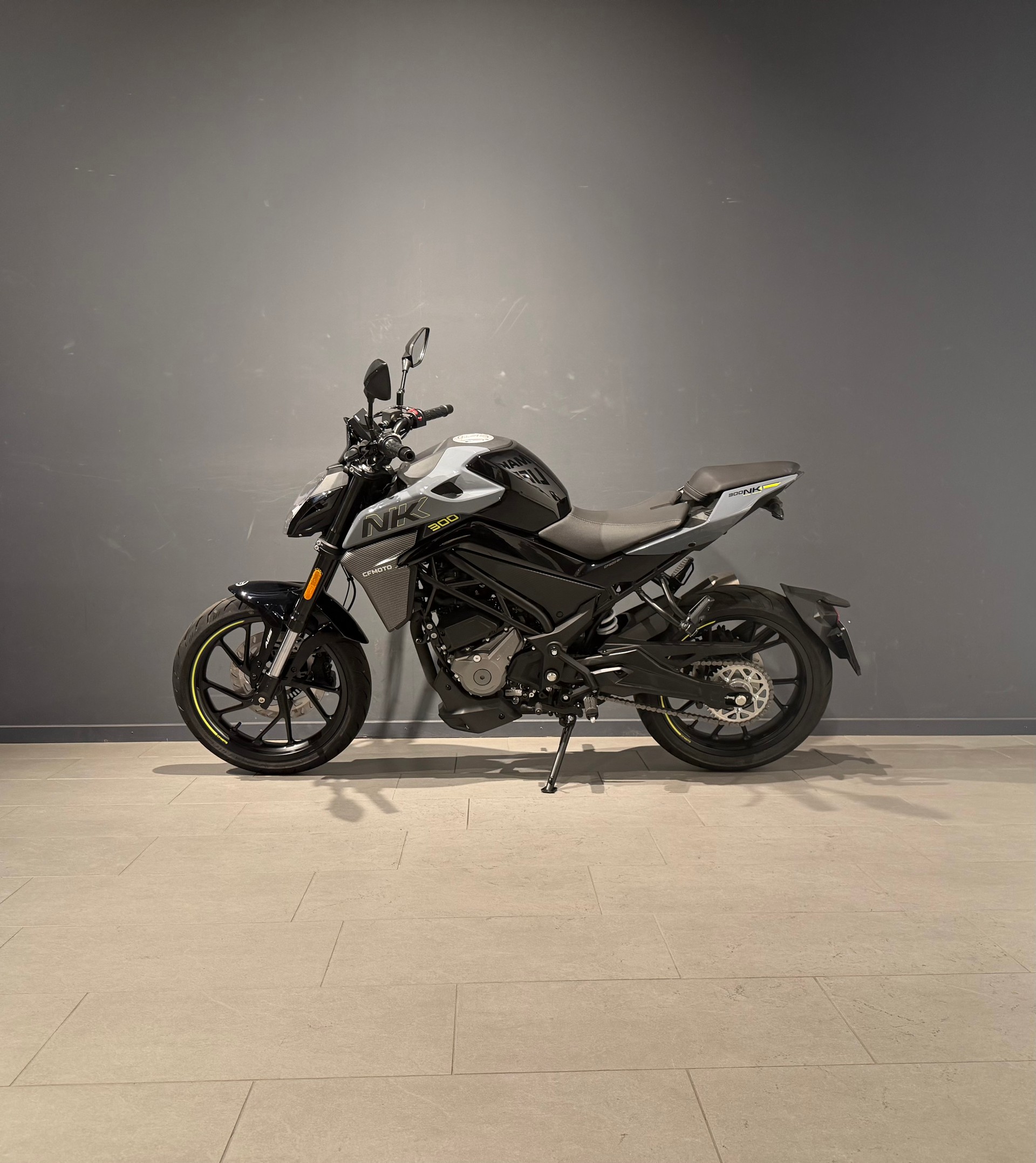 CF MOTO 300NK-image-3