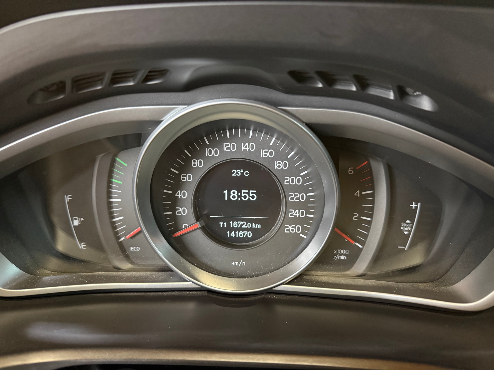 VOLVO V40 D2-image-7