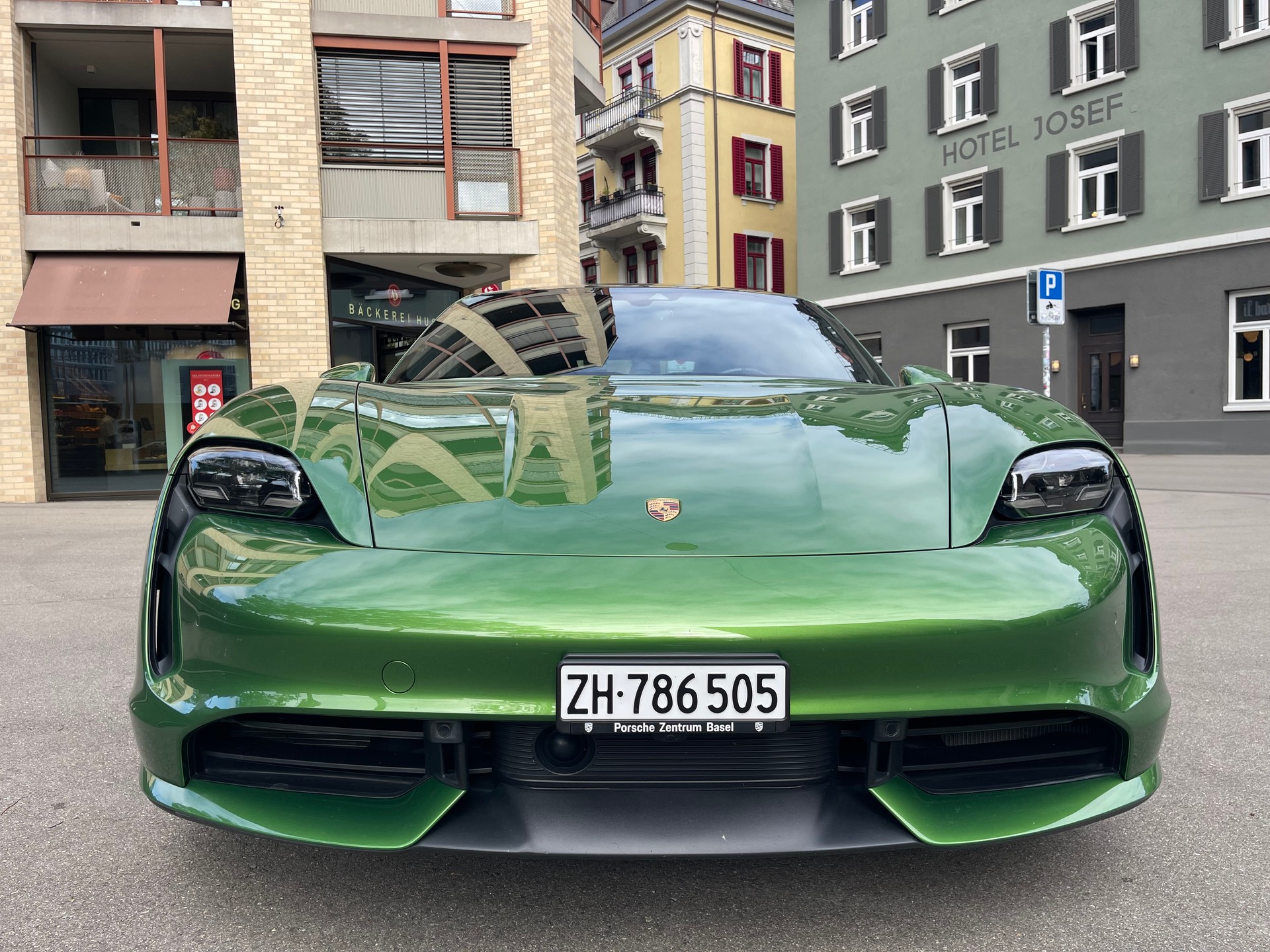 PORSCHE Turbo-image-8