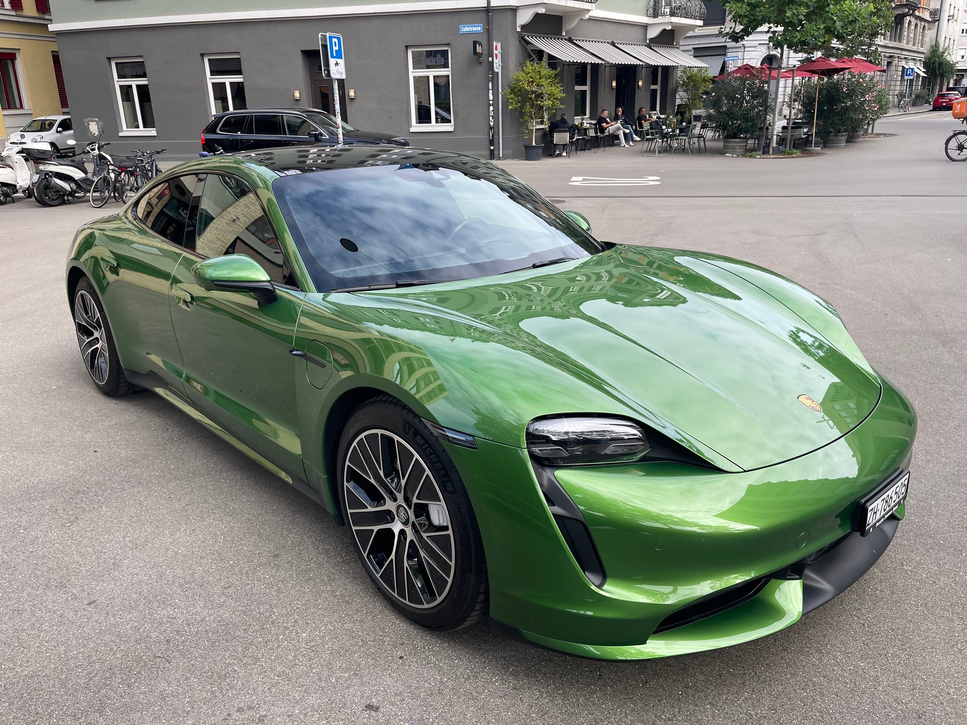 PORSCHE Turbo