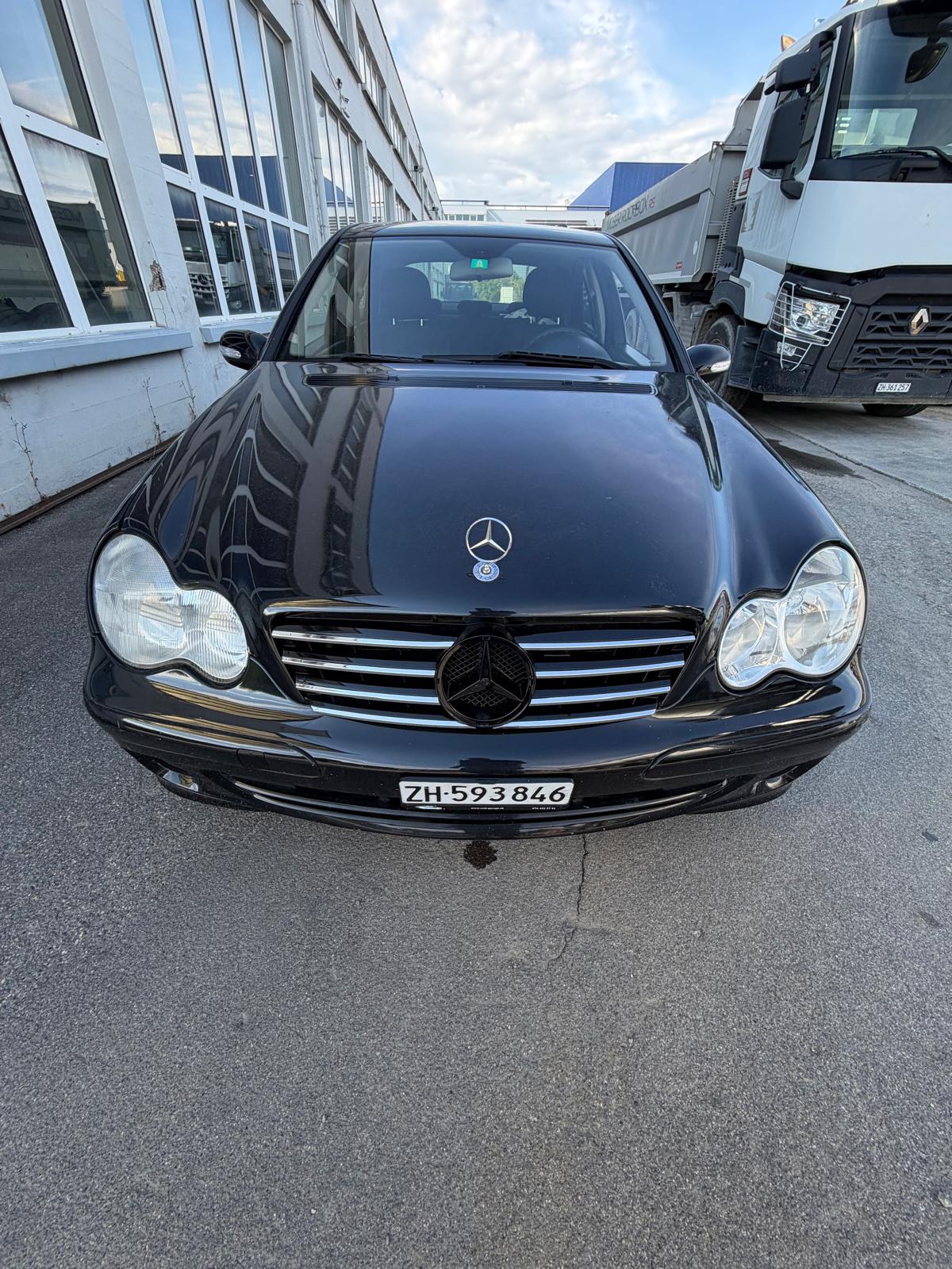 MERCEDES-BENZ C 220 CDI-image-2