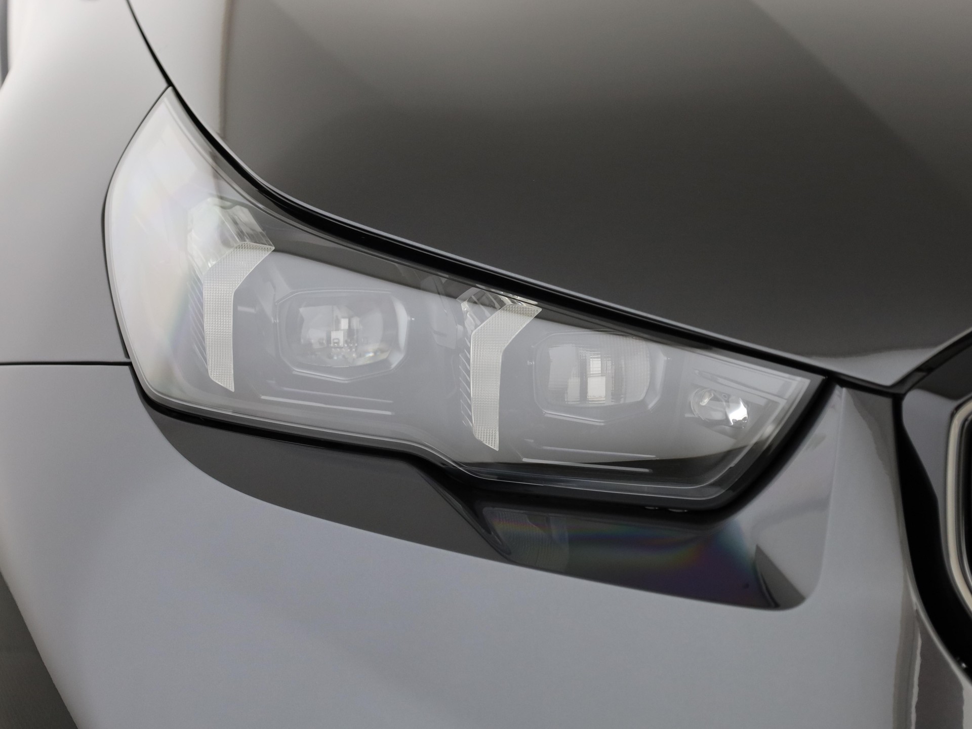 BMW M5 xDrive Limousine-image-5