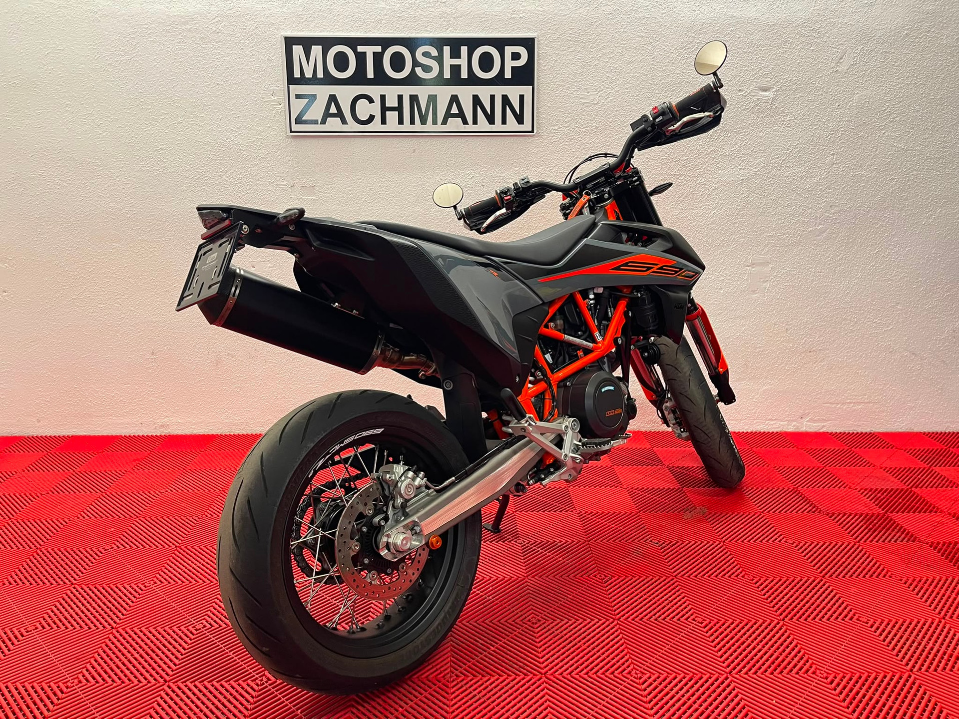 KTM 690 SMC R-image-5