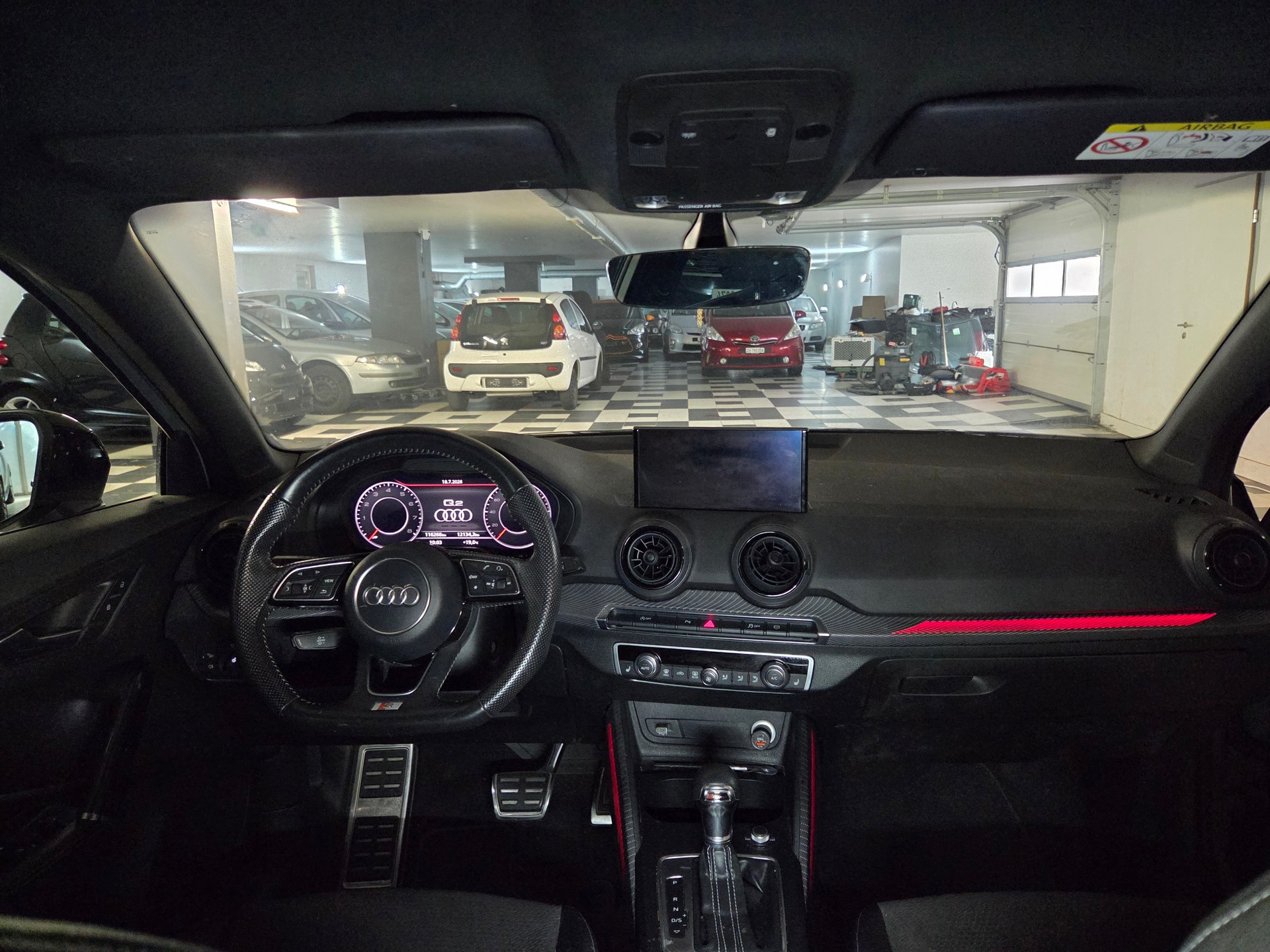 AUDI Q2 1.4 TFSI Edition # 1 S-tronic-image-14