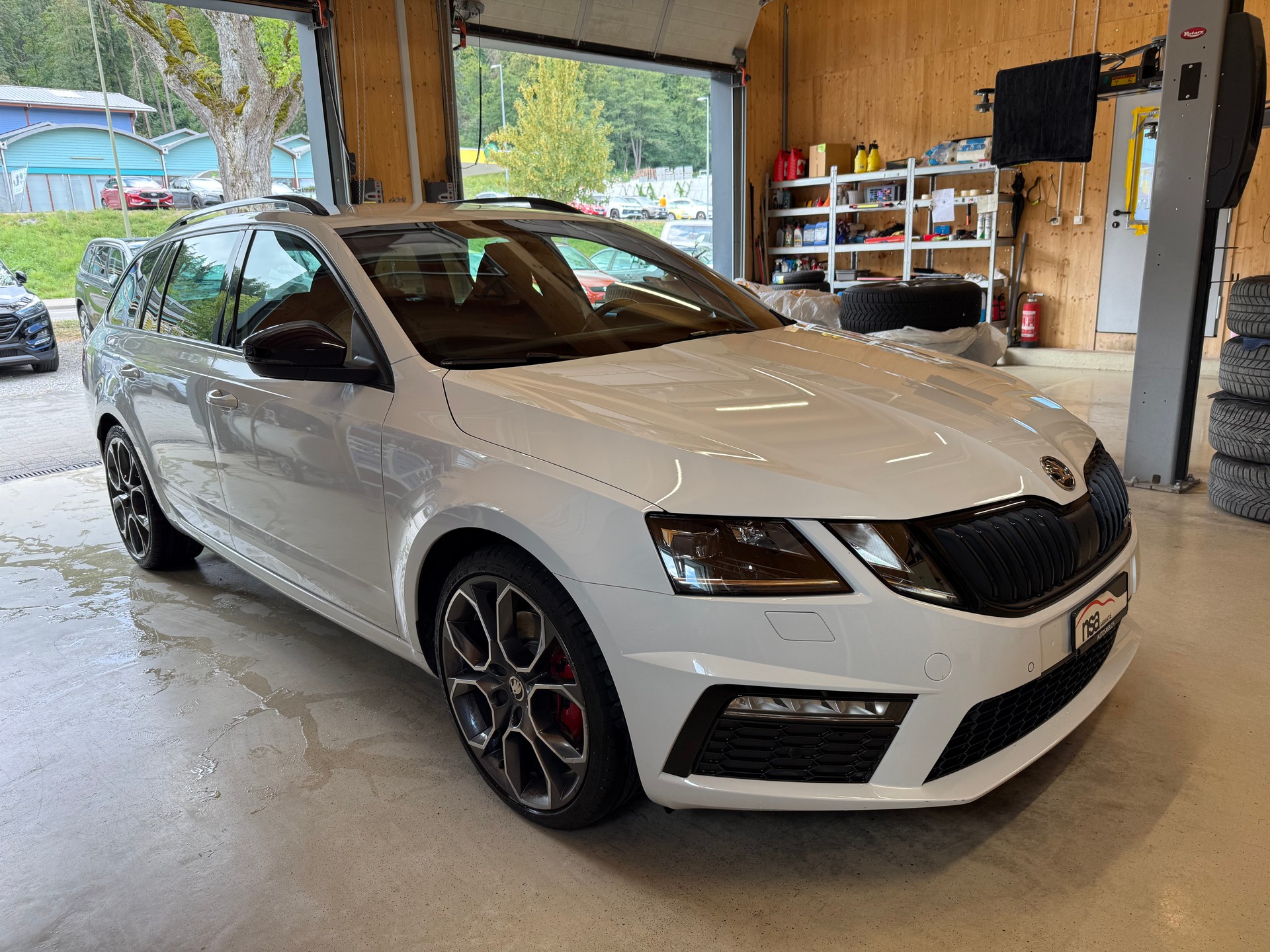 SKODA Octavia Combi 2.0 TDI RS 4x4 DSG-showroom-element-2