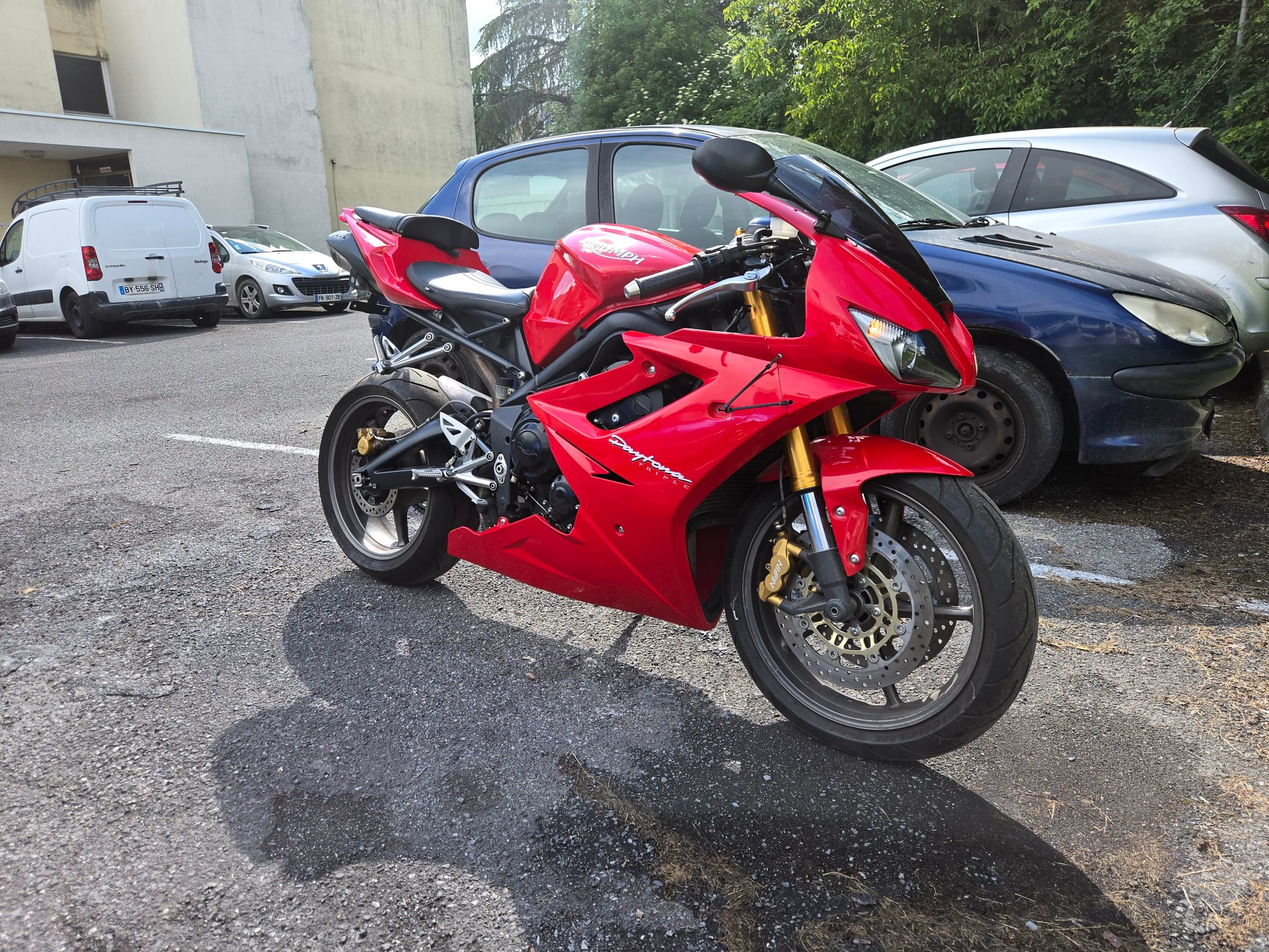 TRIUMPH Daytona 675-image-1