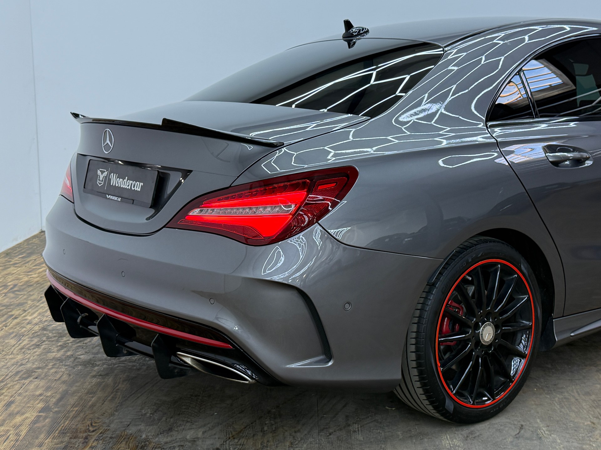 MERCEDES-BENZ CLA 250 AMG Line Sport 4Matic 7G-DCT-image-13