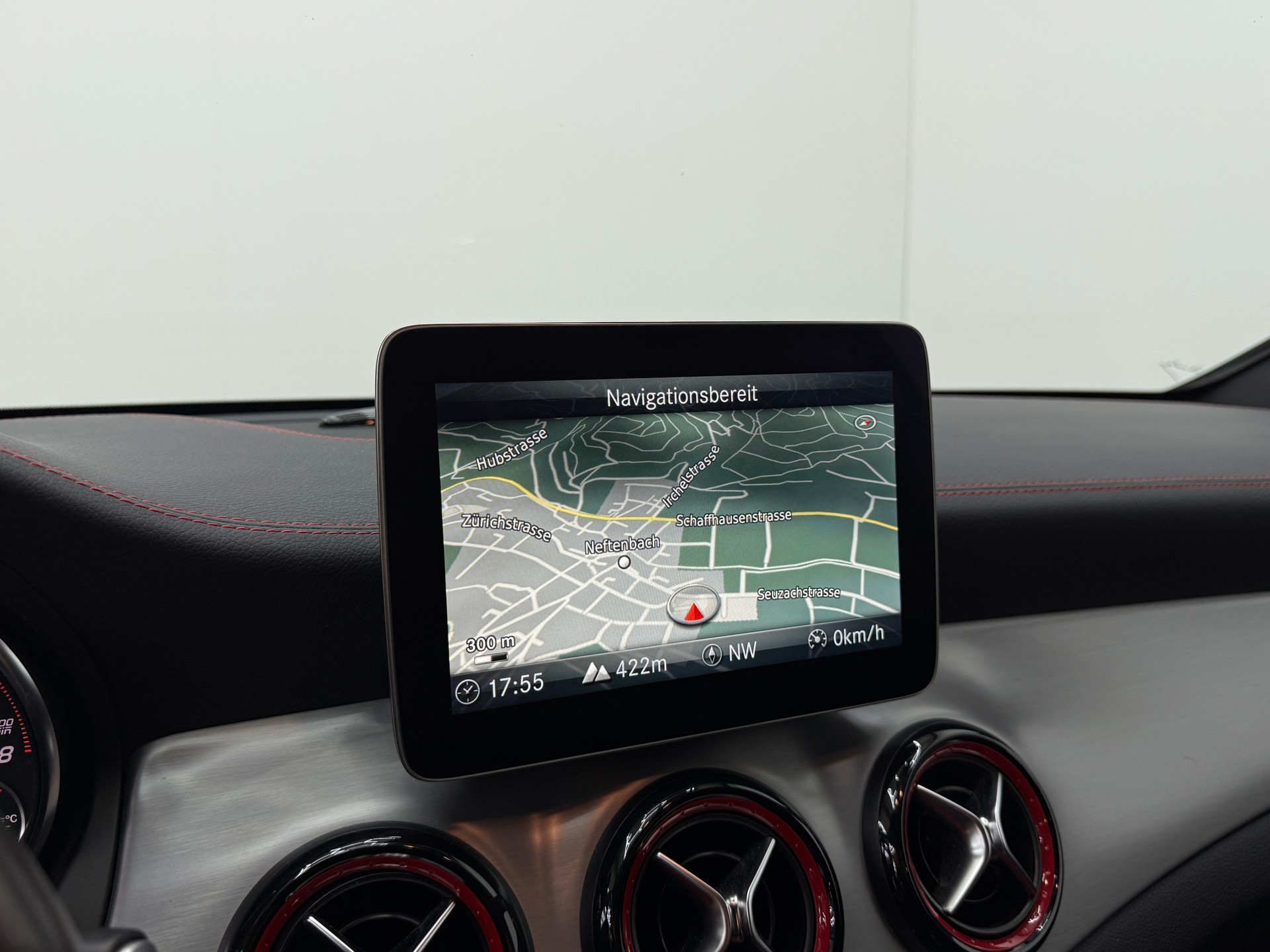 MERCEDES-BENZ CLA 250 AMG Line Sport 4Matic 7G-DCT-image-28