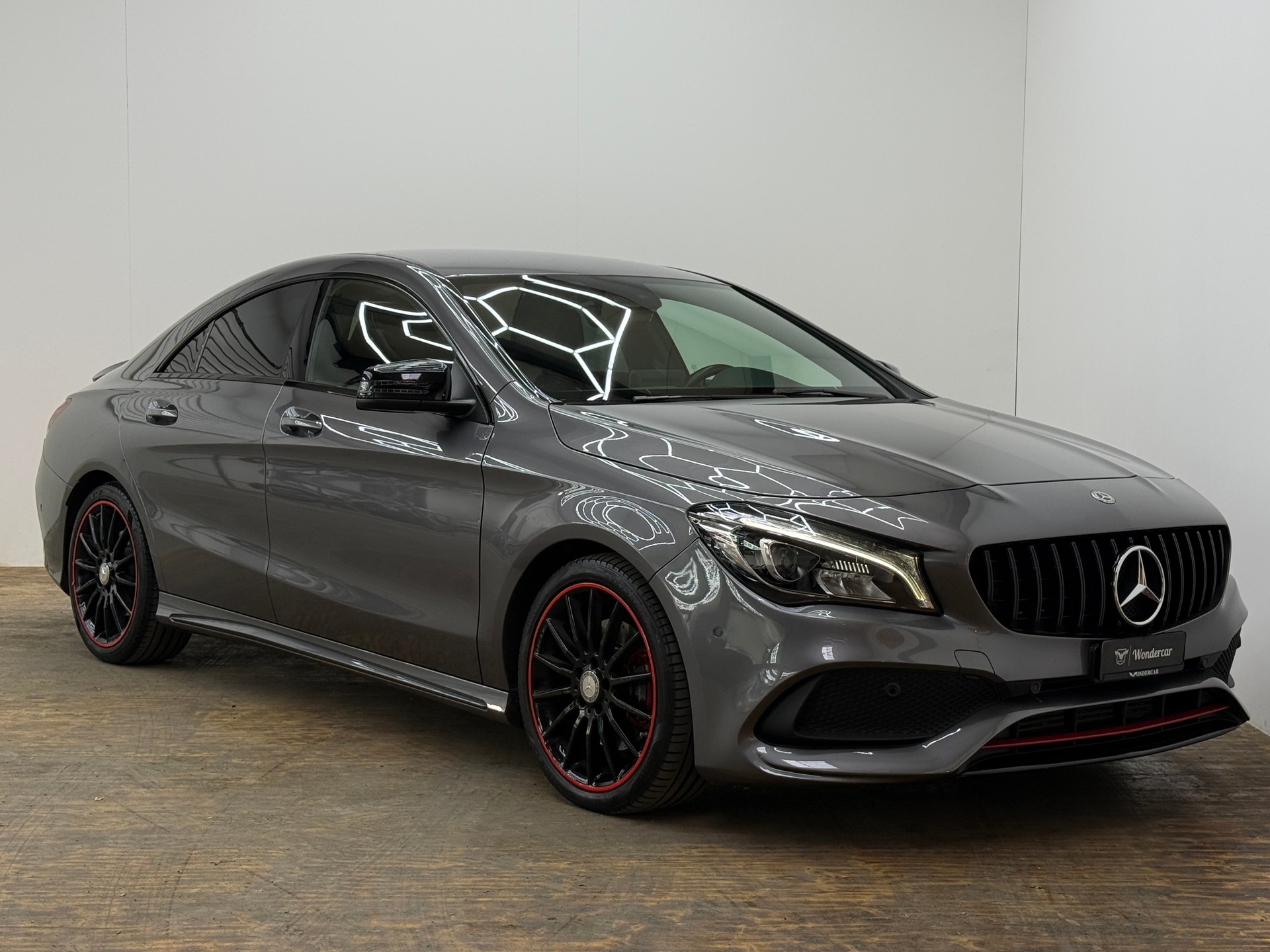 MERCEDES-BENZ CLA 250 AMG Line Sport 4Matic 7G-DCT