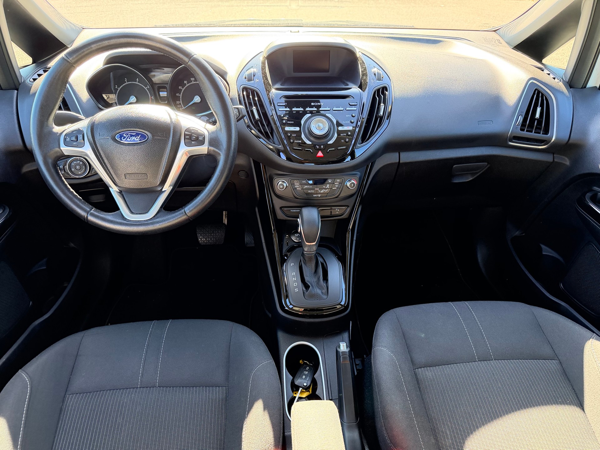 FORD B-Max 1.6 Ti-VCT TitaniumX PowerShift-image-12