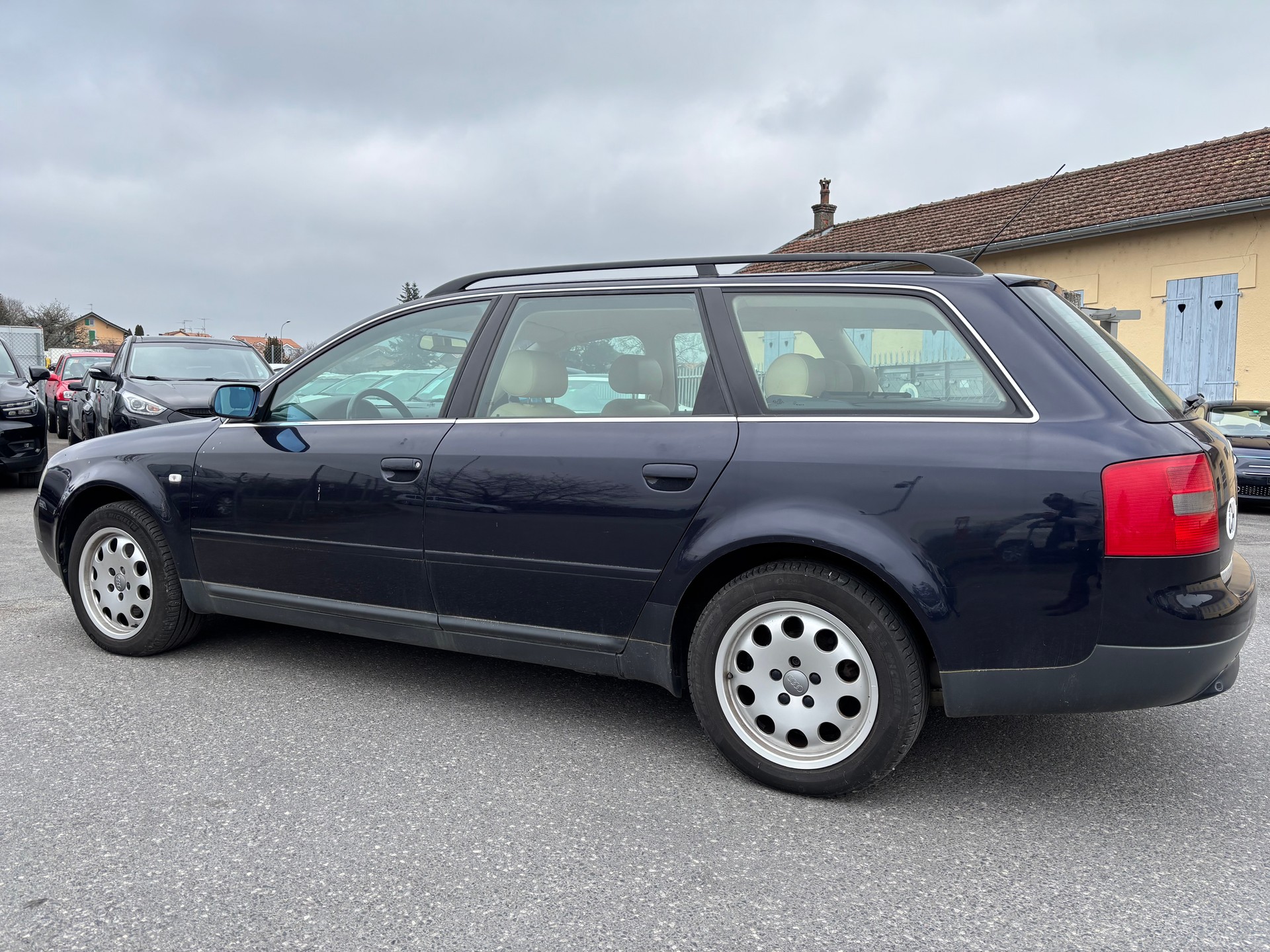 AUDI A6 Avant 2.8 quattro Advance ***Prix Fixe***-image-5