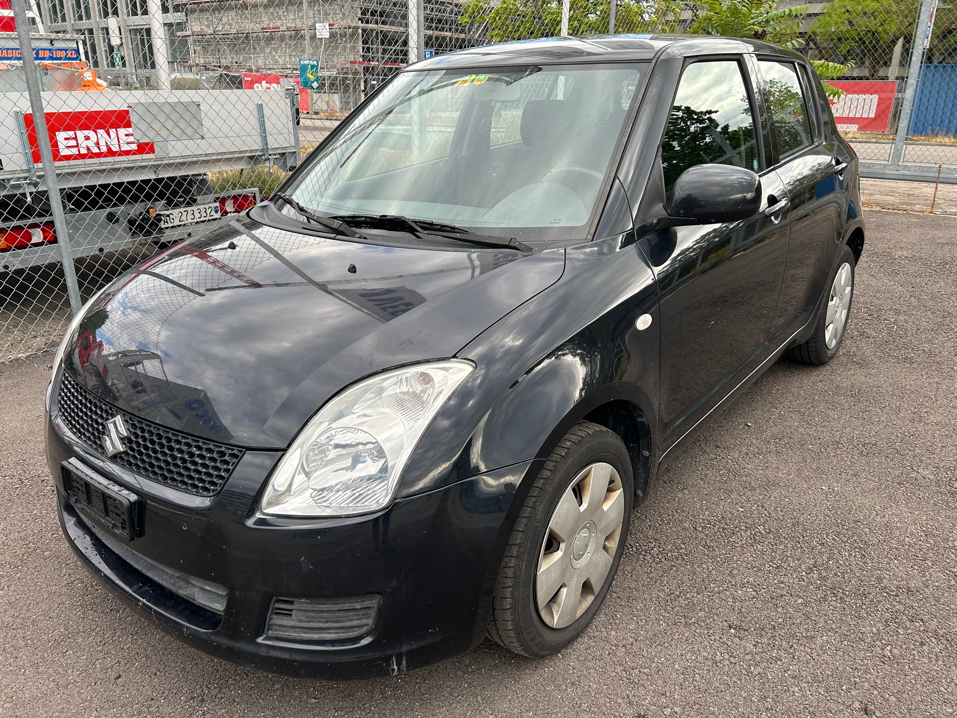SUZUKI Swift 1.3i 16V GL 4x4