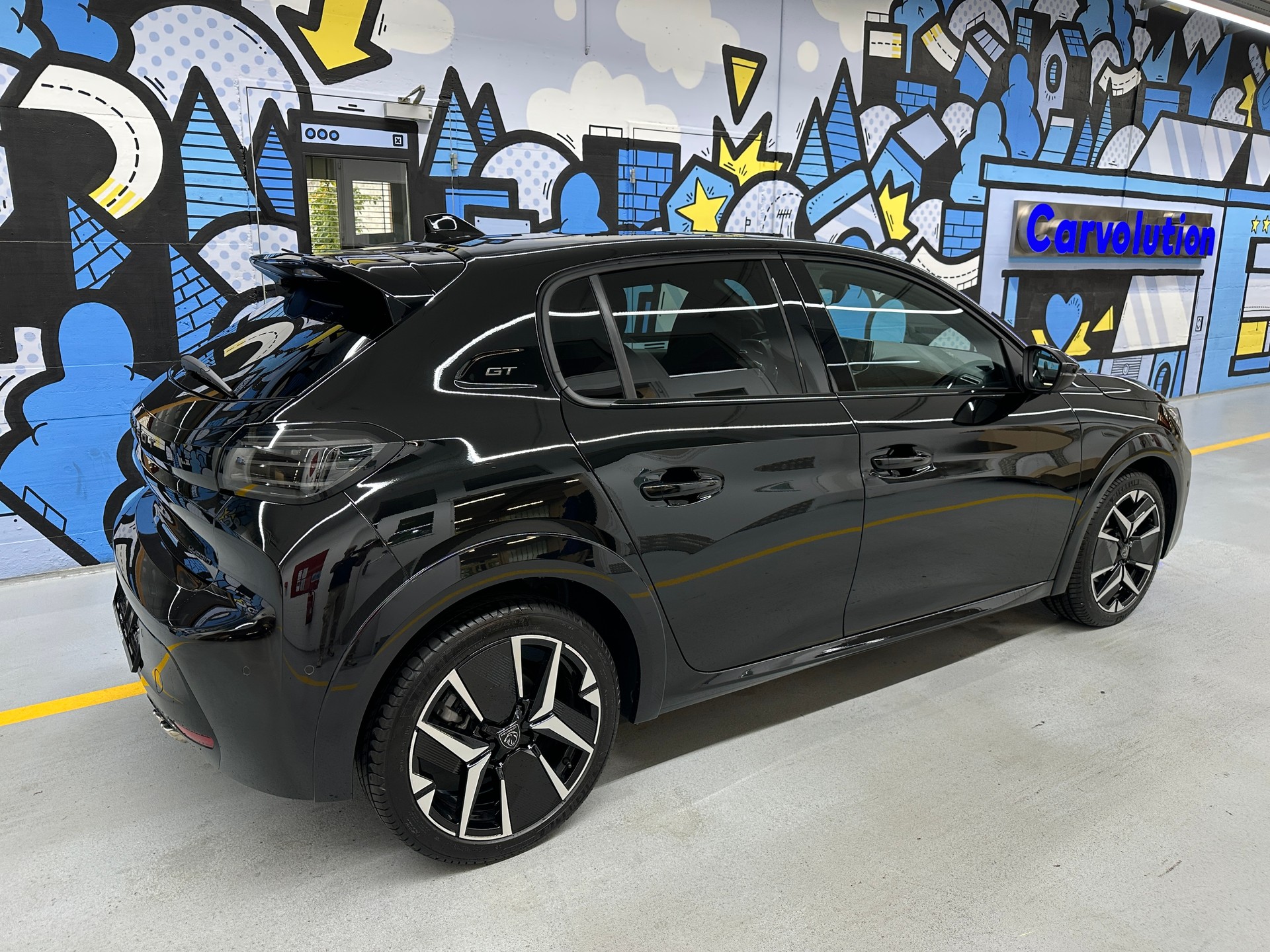 PEUGEOT 208 1.2 MHEV 145 GT-showroom-element-3