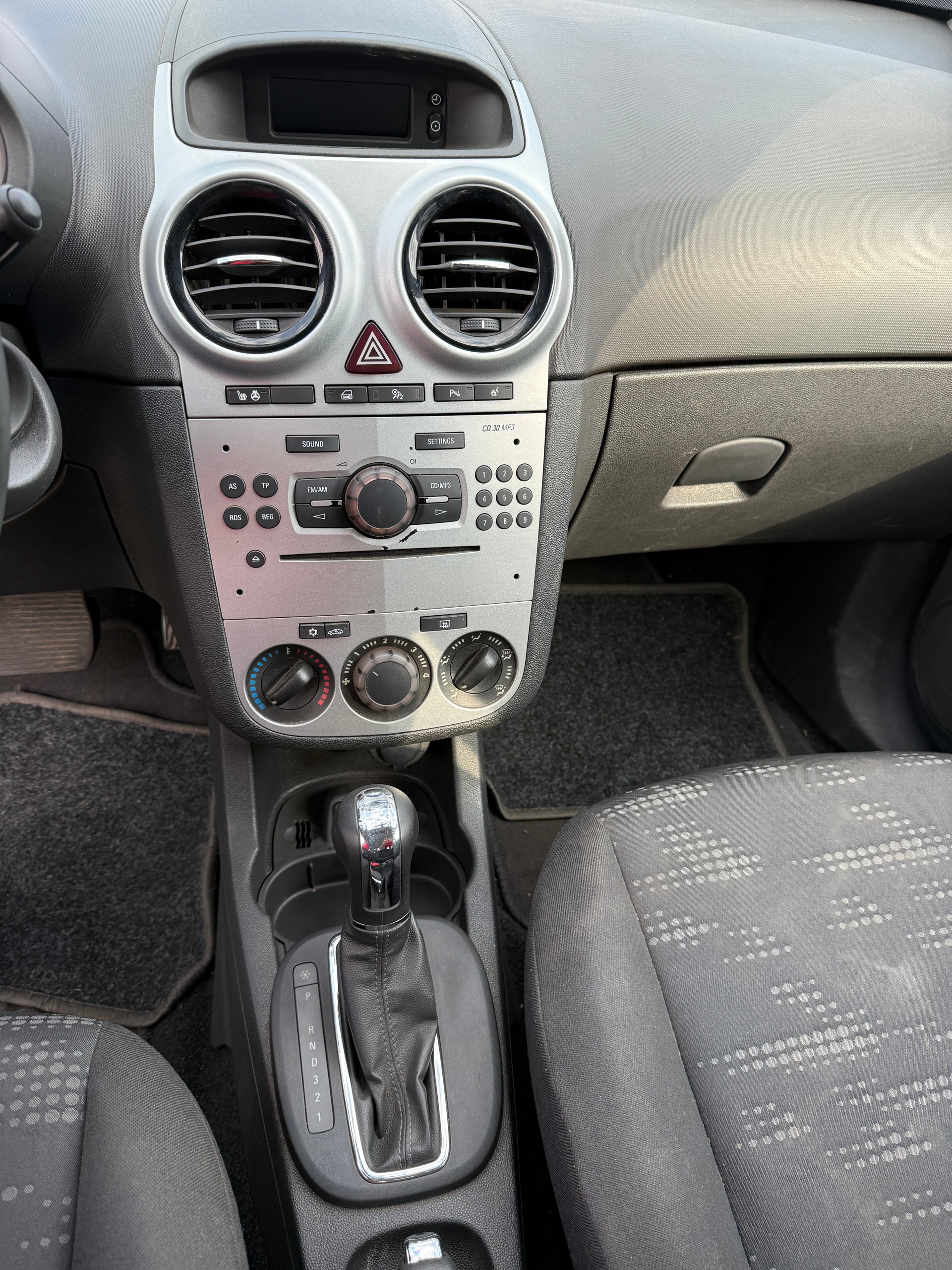 OPEL Corsa 1.4 TP Enjoy Automatic-image-5
