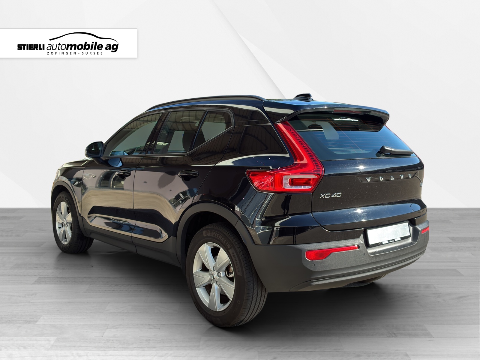 VOLVO XC40 1.5 T3 Momentum Light-image-6