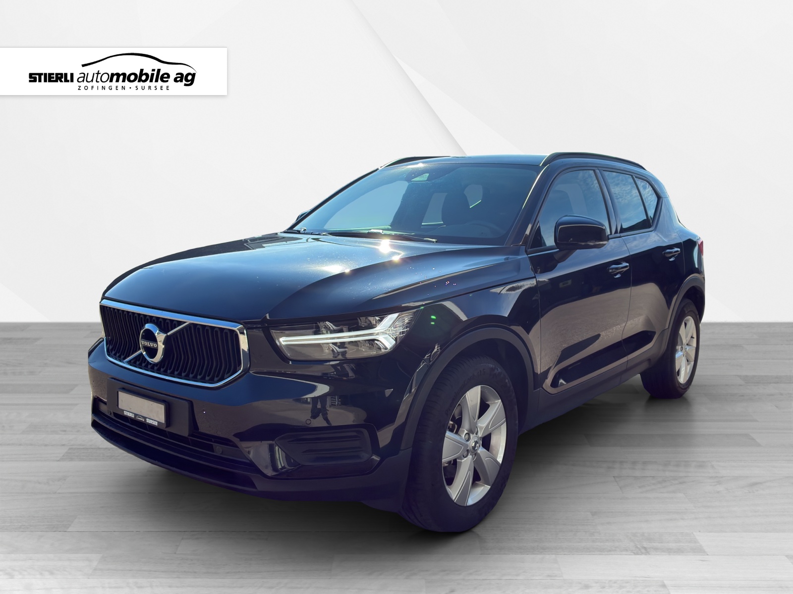 VOLVO XC40 1.5 T3 Momentum Light