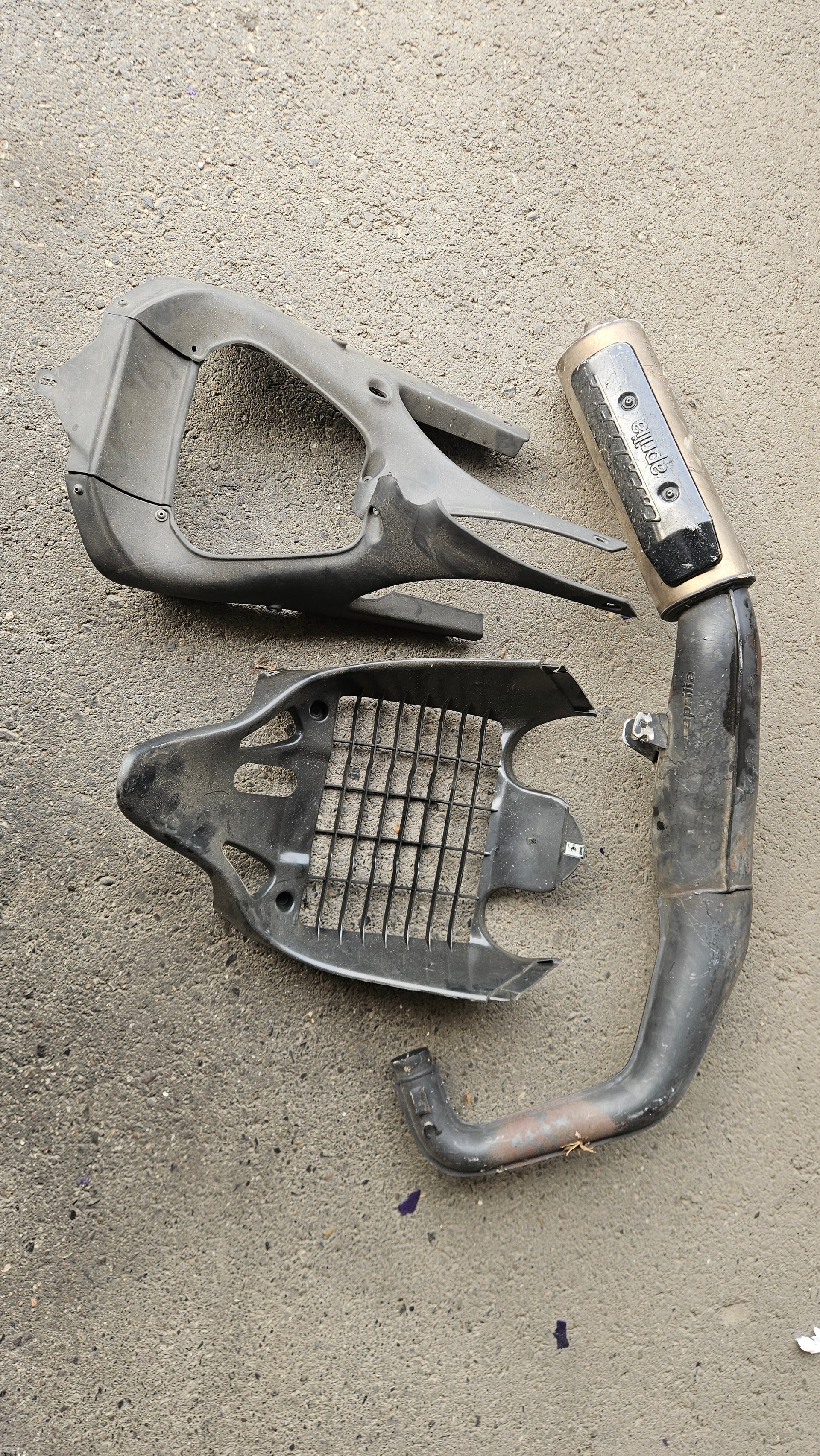APRILIA RS 125-image-8