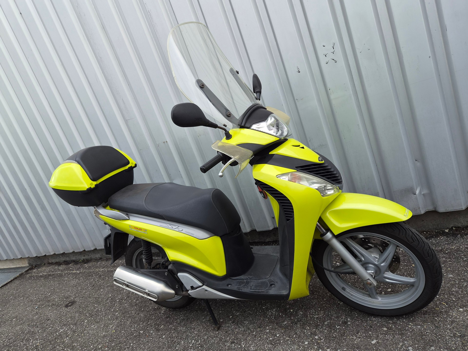 HONDA SH 125 i MIT TOP BOX-image-12