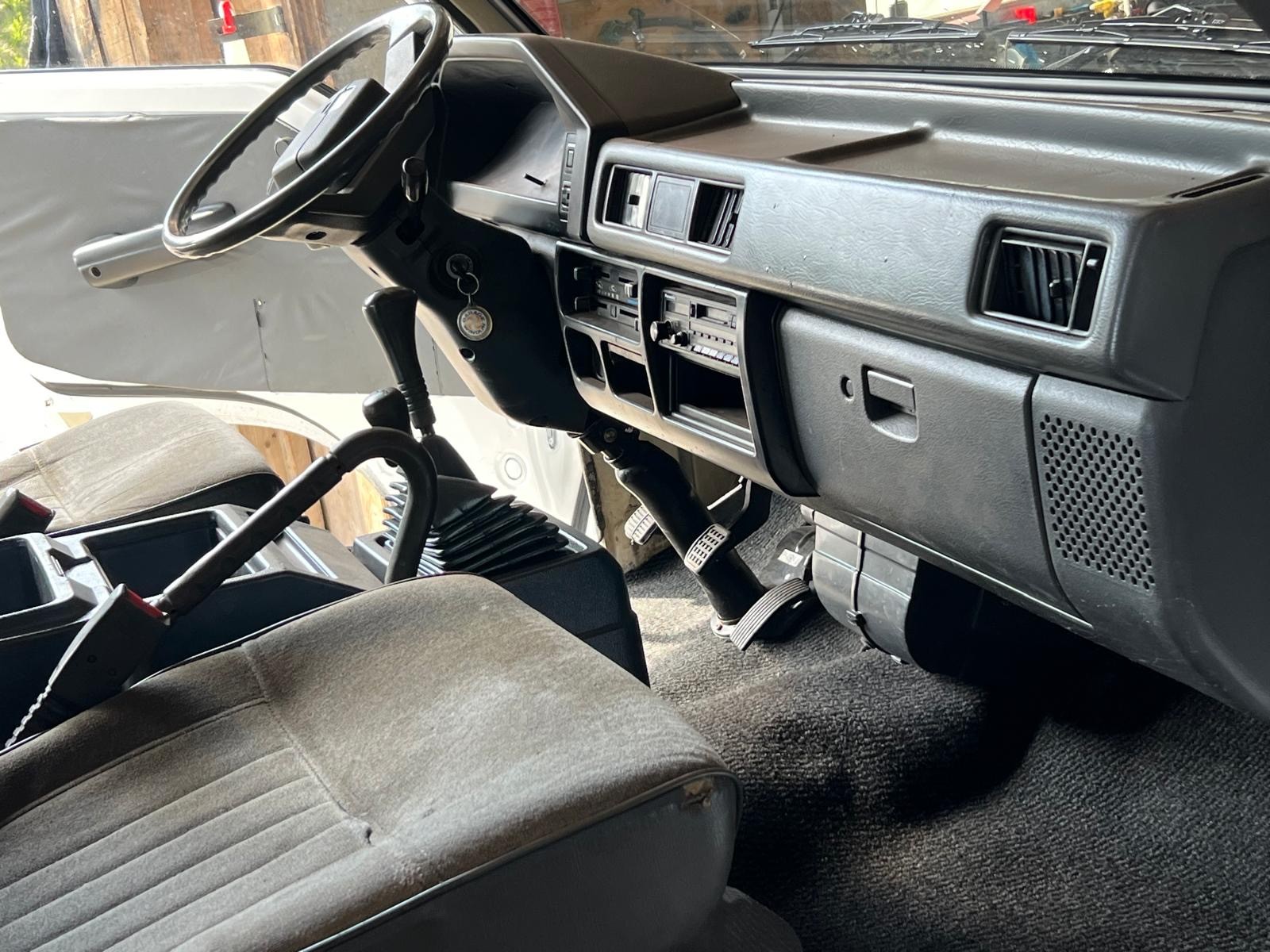 MITSUBISHI L300 L 4x4 2.5TD-image-6