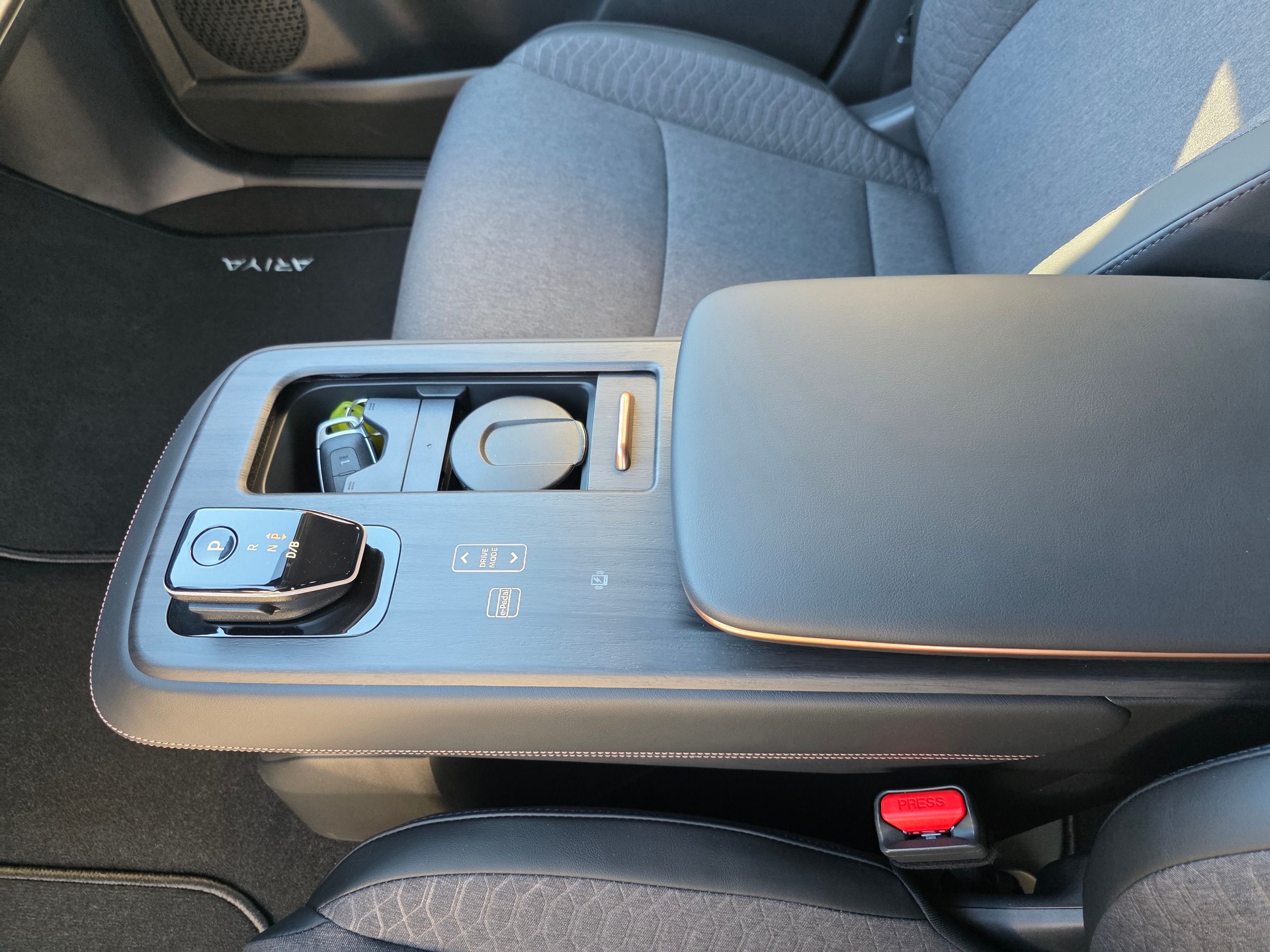 NISSAN Ariya 87 kWh Advance-image-18