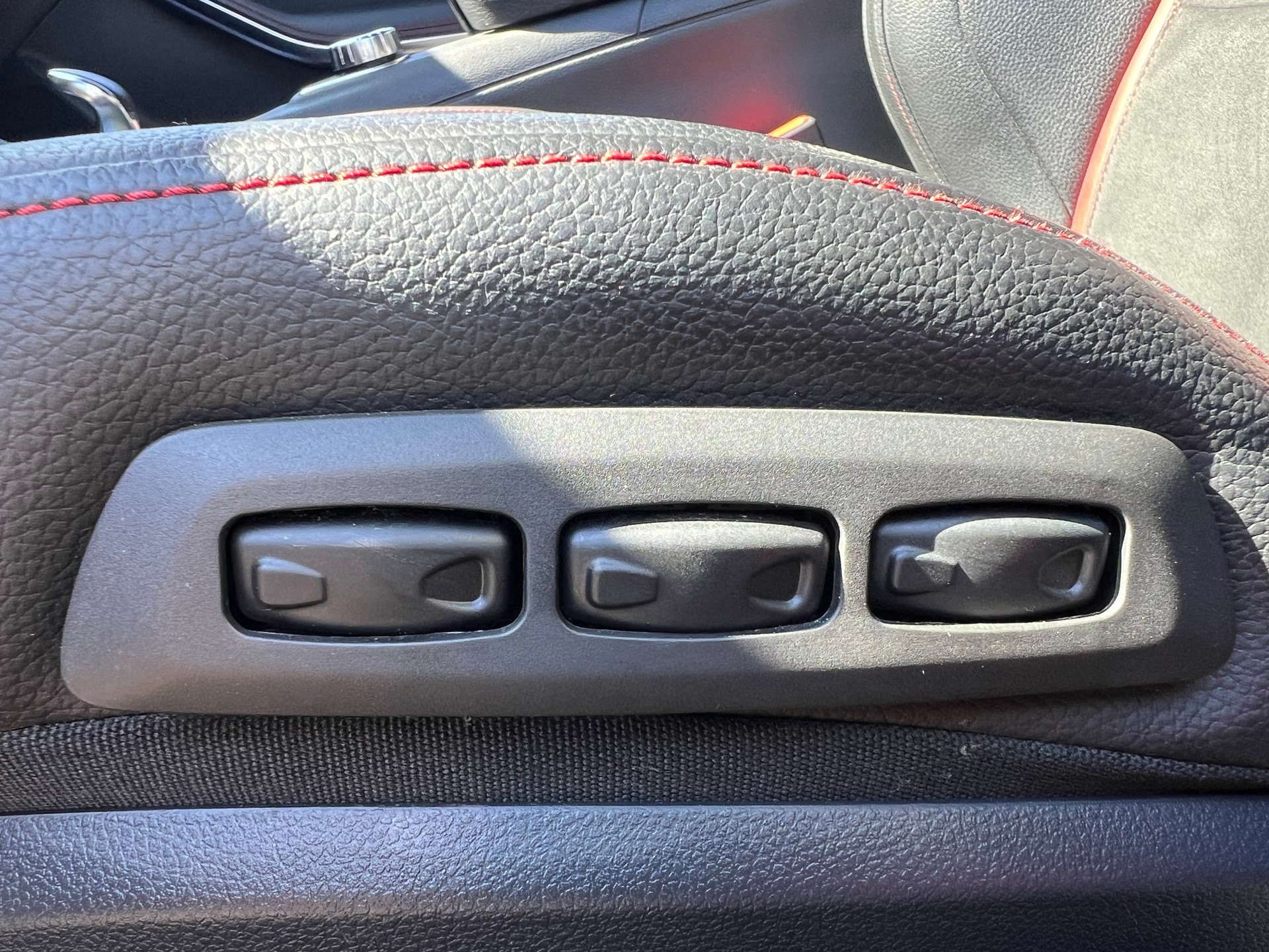 MERCEDES-BENZ CLA 45 AMG 4MATIC "360 PS ALLRAD" FRISCH AB MFK !! VON FRAU GEFAHREN MIT 8 RÄDER.-image-26