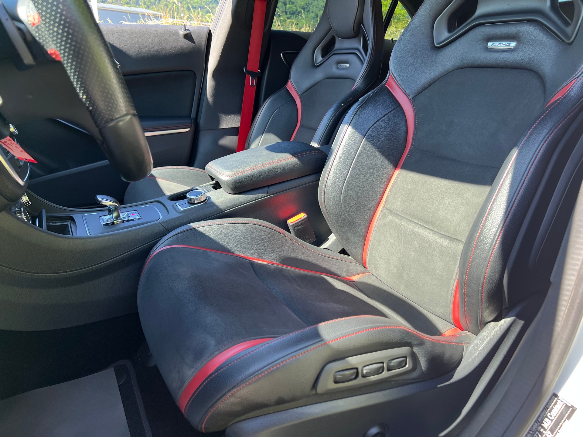 MERCEDES-BENZ CLA 45 AMG 4MATIC "360 PS ALLRAD" FRISCH AB MFK !! VON FRAU GEFAHREN MIT 8 RÄDER.-image-29