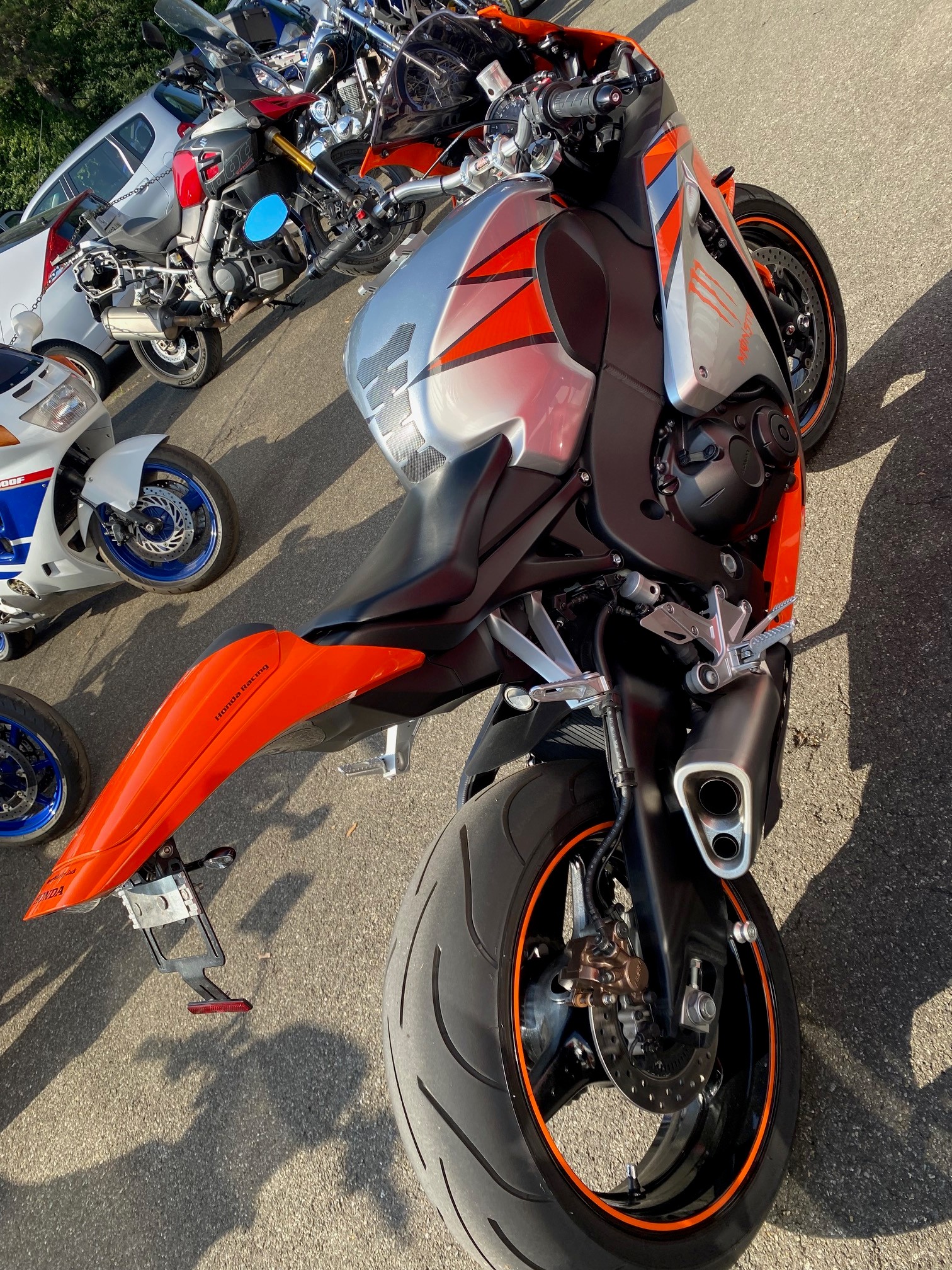 HONDA CBR 1000 RA ABS-image-2