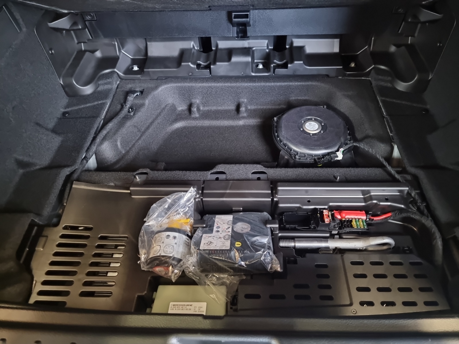 MERCEDES-BENZ GLB 220 d 4M 8G-Tronic-image-20