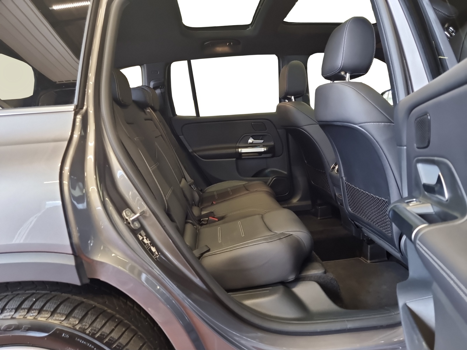 MERCEDES-BENZ GLB 220 d 4M 8G-Tronic-image-18