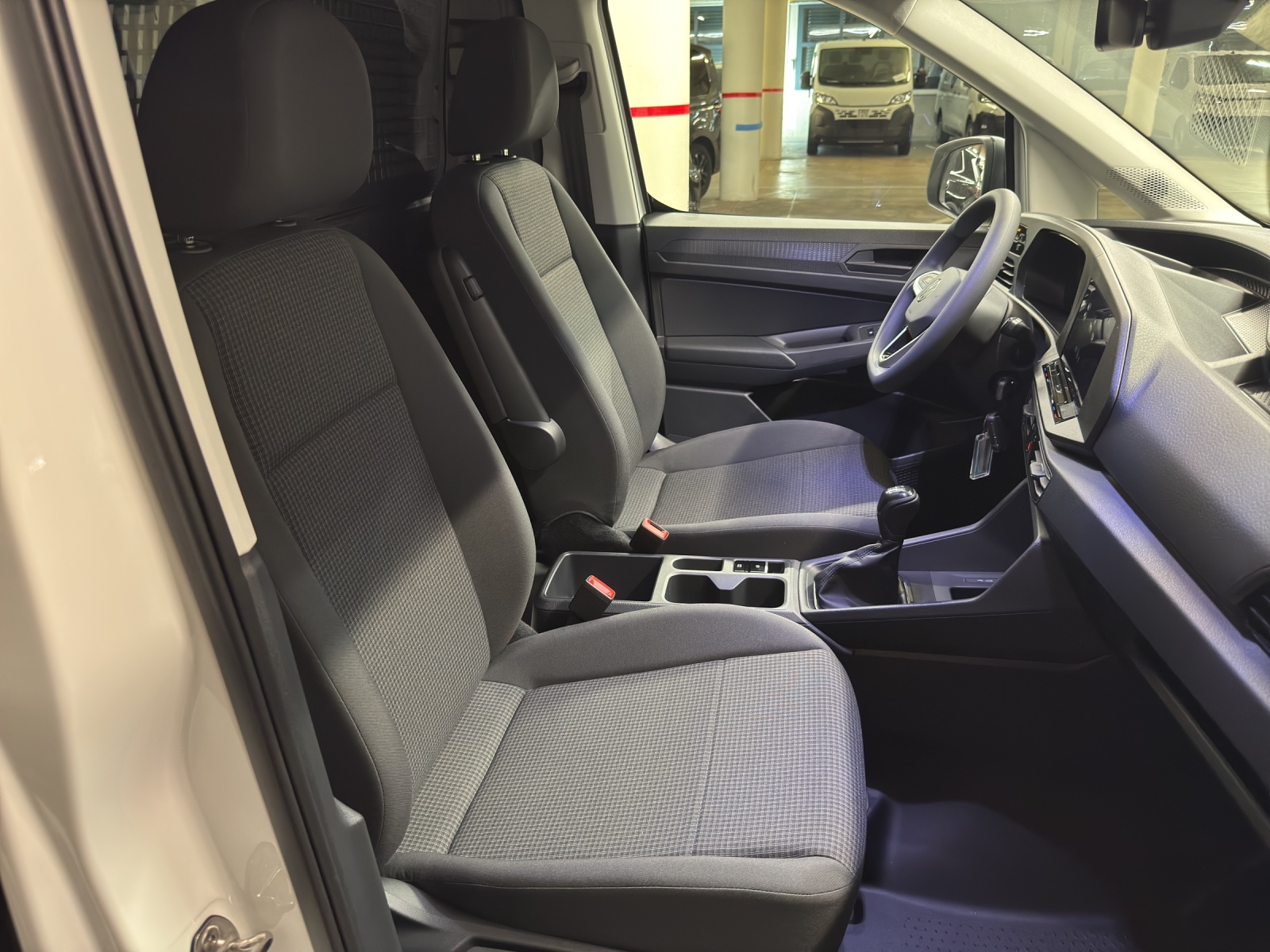 VW Caddy Kaw. 2.0 TDI 122 BlueMT 4motion-image-9