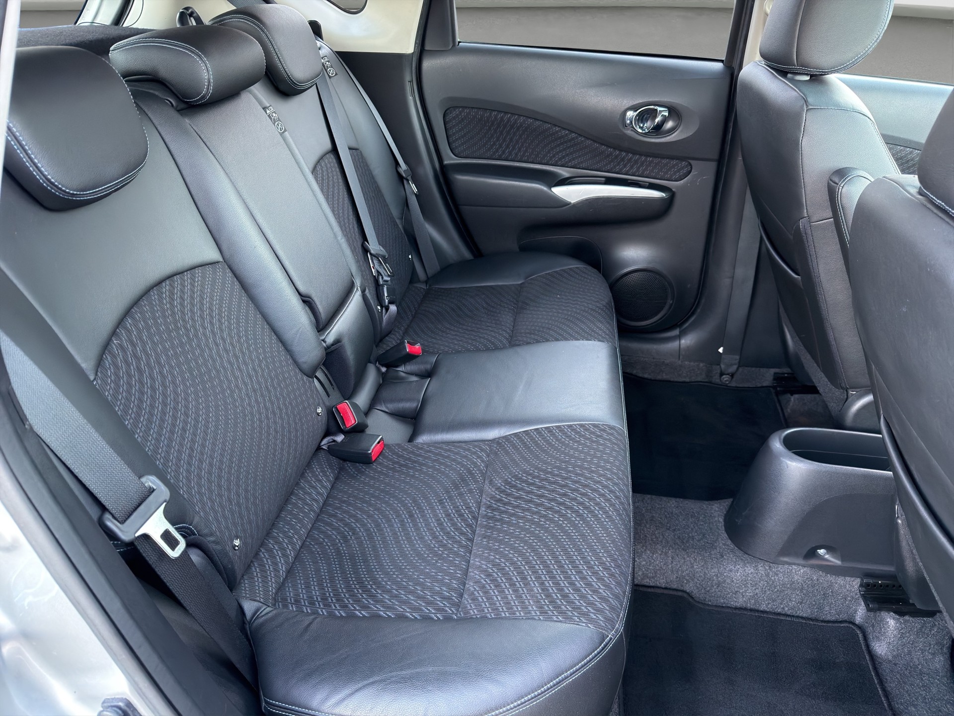 NISSAN Note 1.2 DIG-S tekna CVT-image-21
