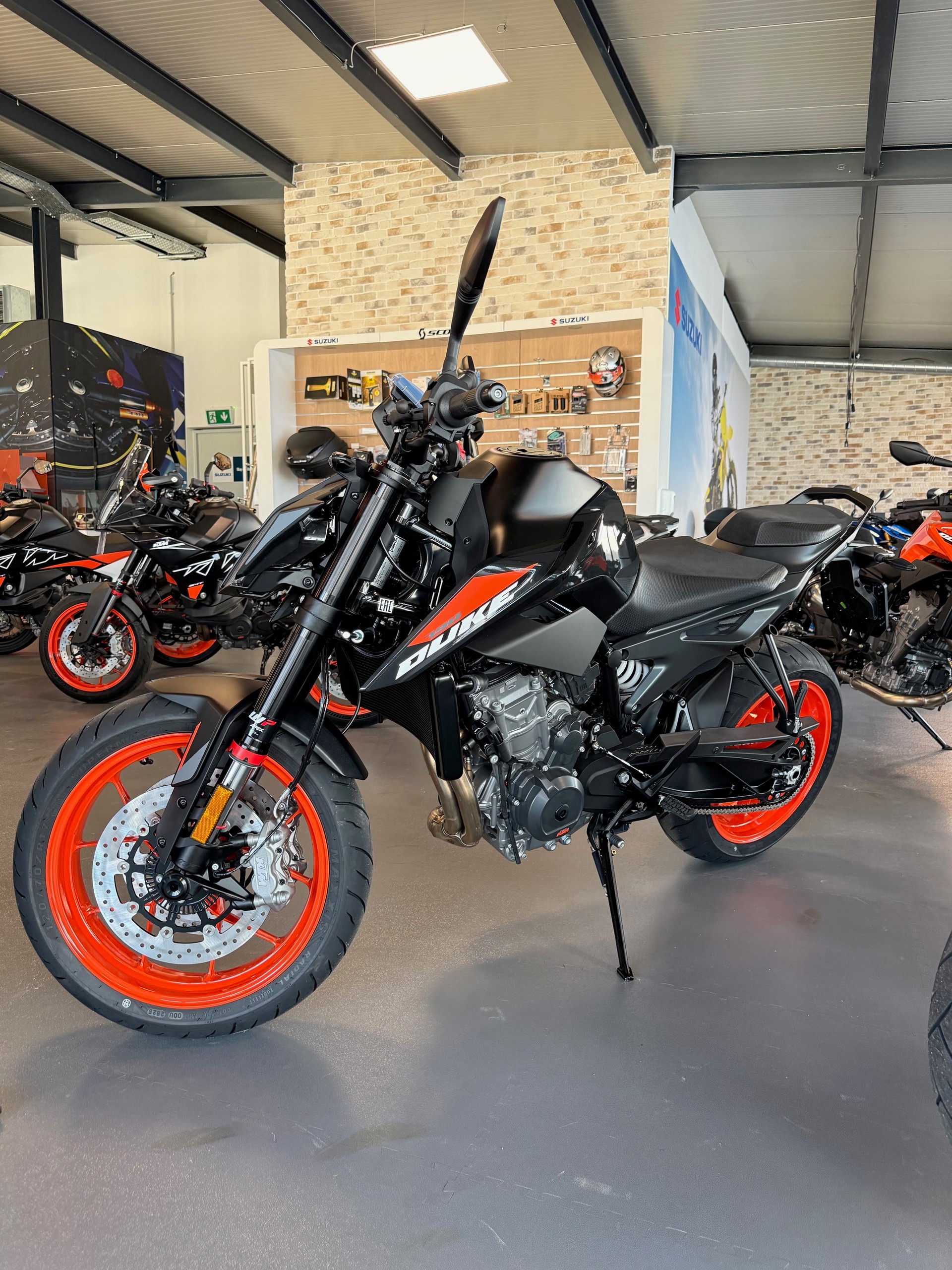 KTM 790 Duke 2026-image-1