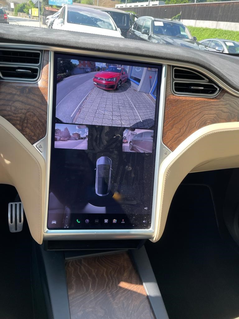 TESLA Model X 90 D-image-12