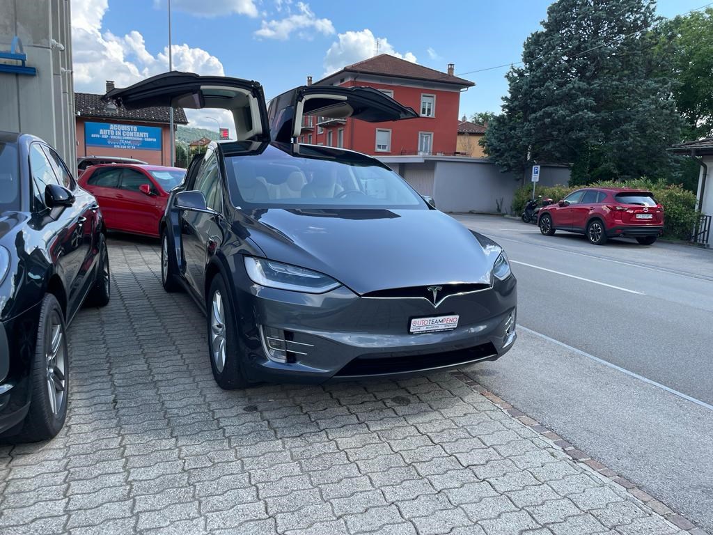 TESLA Model X 90 D-image-3
