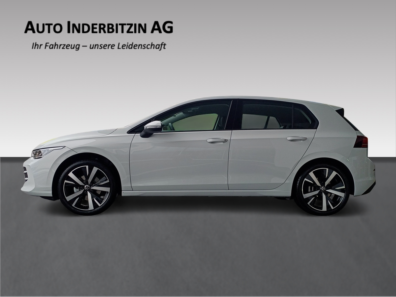 VW VW Golf Life 150PS DSG eTSI / Vorführwagen-showroom-element-3