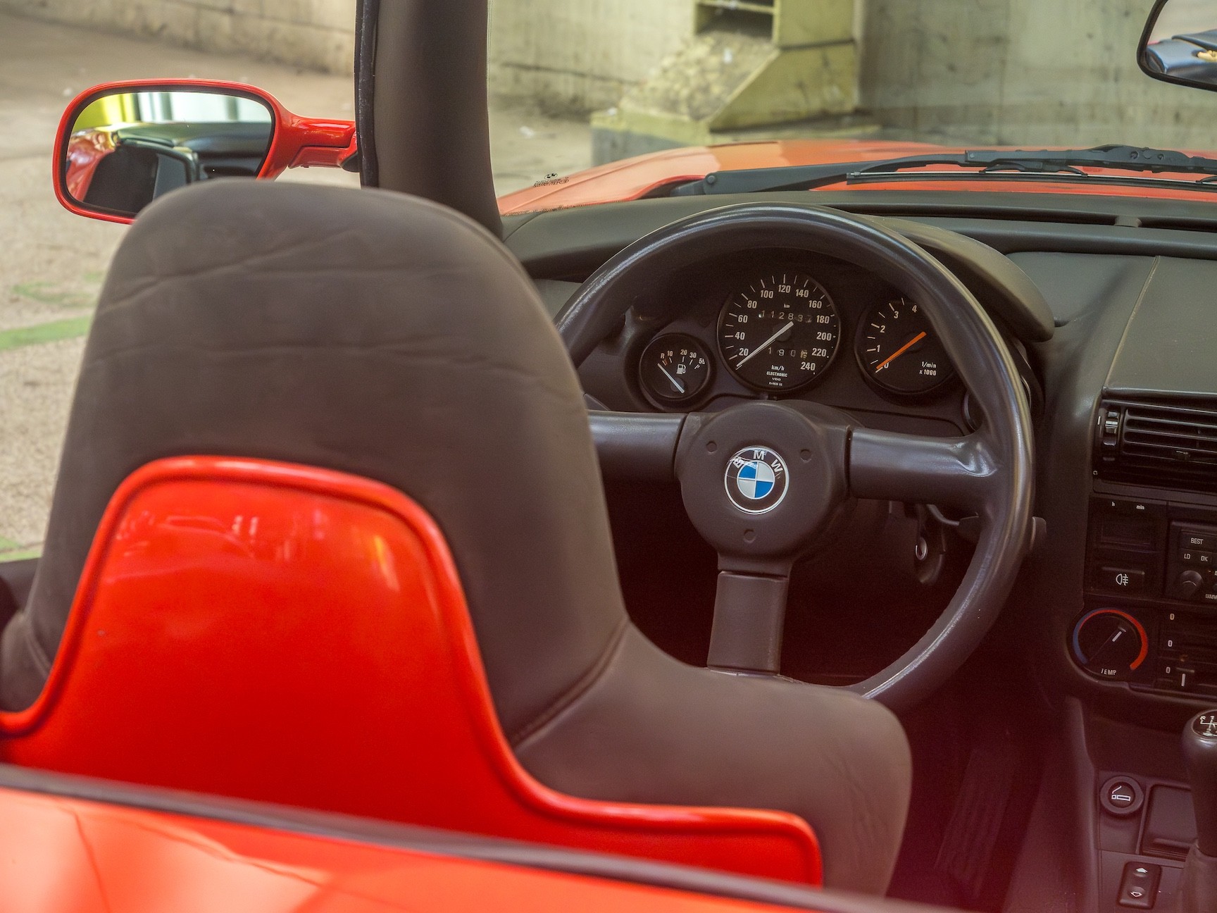 BMW Z1-image-8