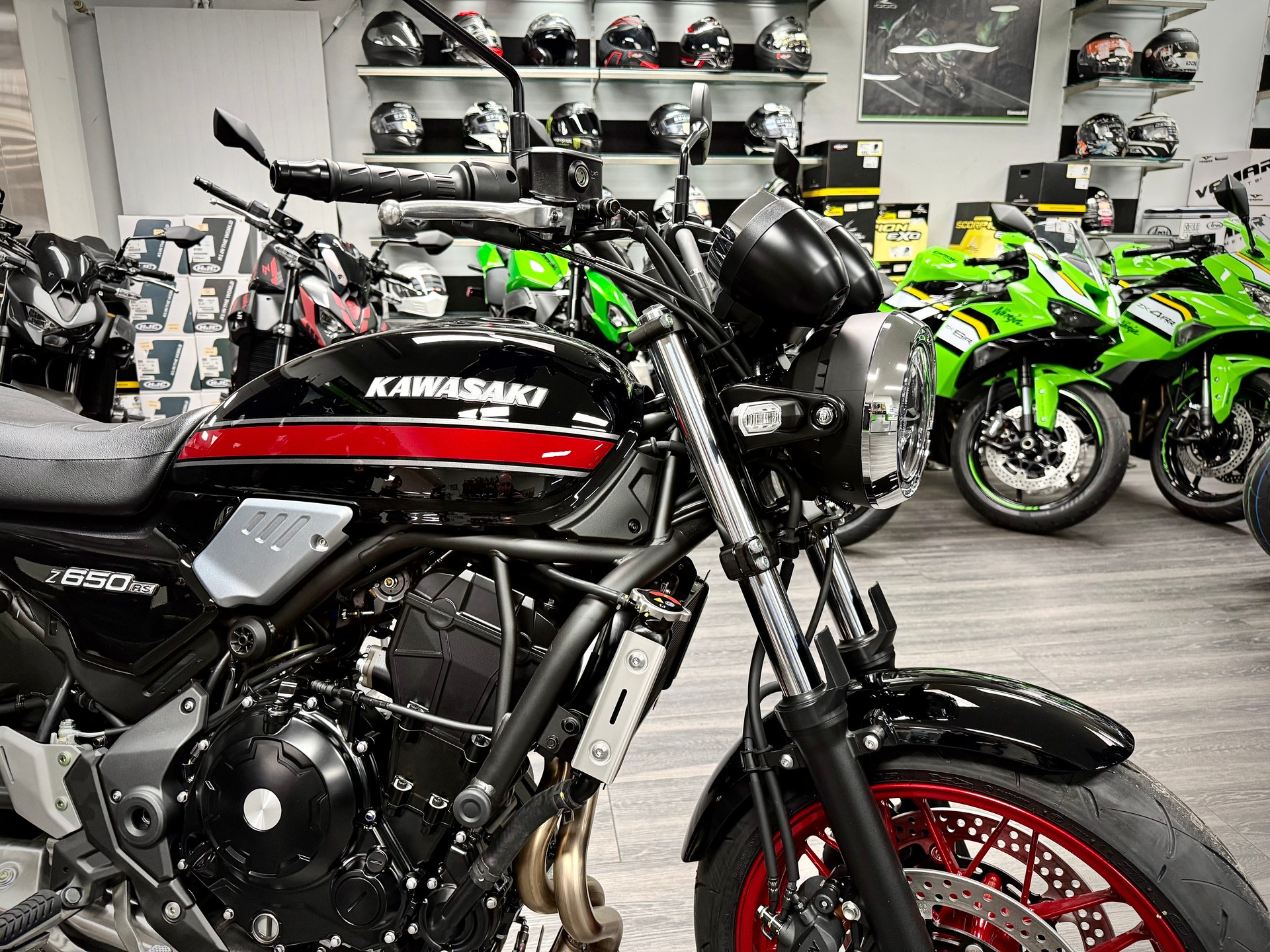 KAWASAKI Z 650 RS-image-2