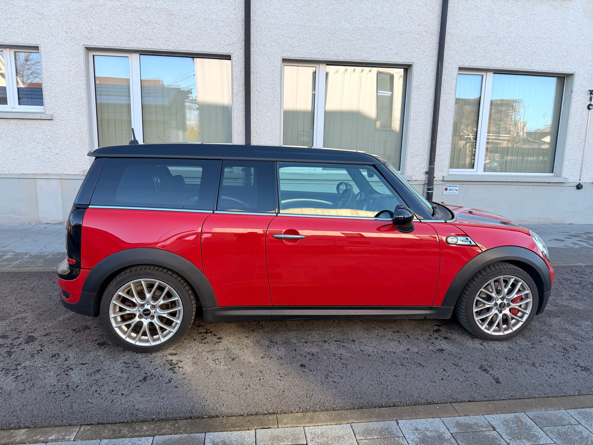 MINI Clubman Cooper John Cooper Works-image-6