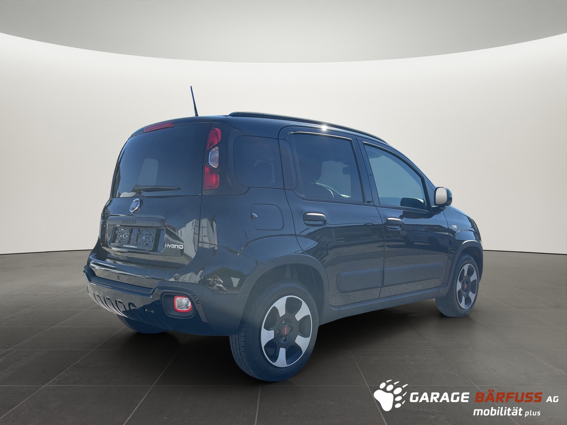 FIAT Panda 1.0 Hybrid Cross-image-4