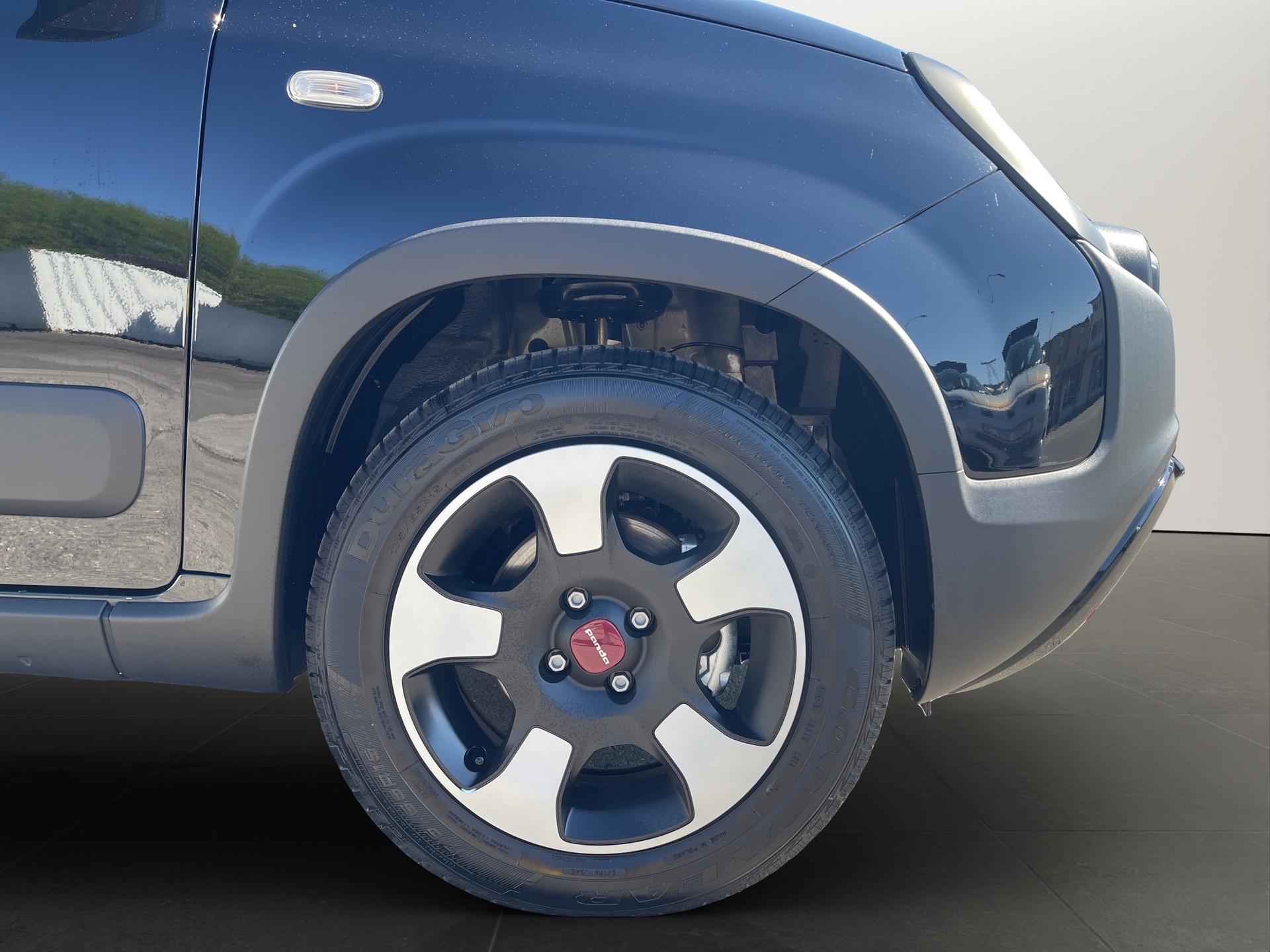 FIAT Panda 1.0 Hybrid Cross-image-17
