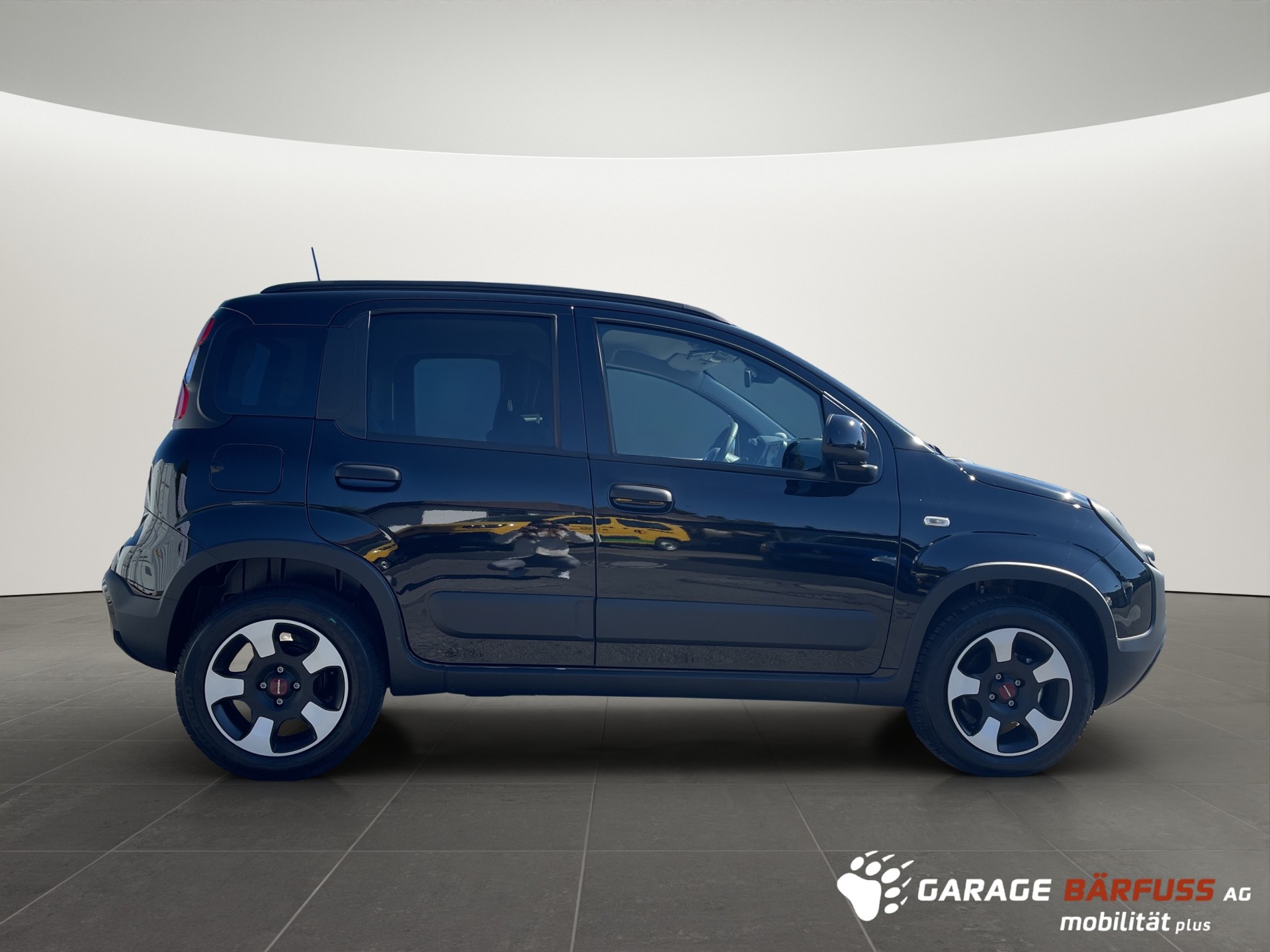 FIAT Panda 1.0 Hybrid Cross-image-5